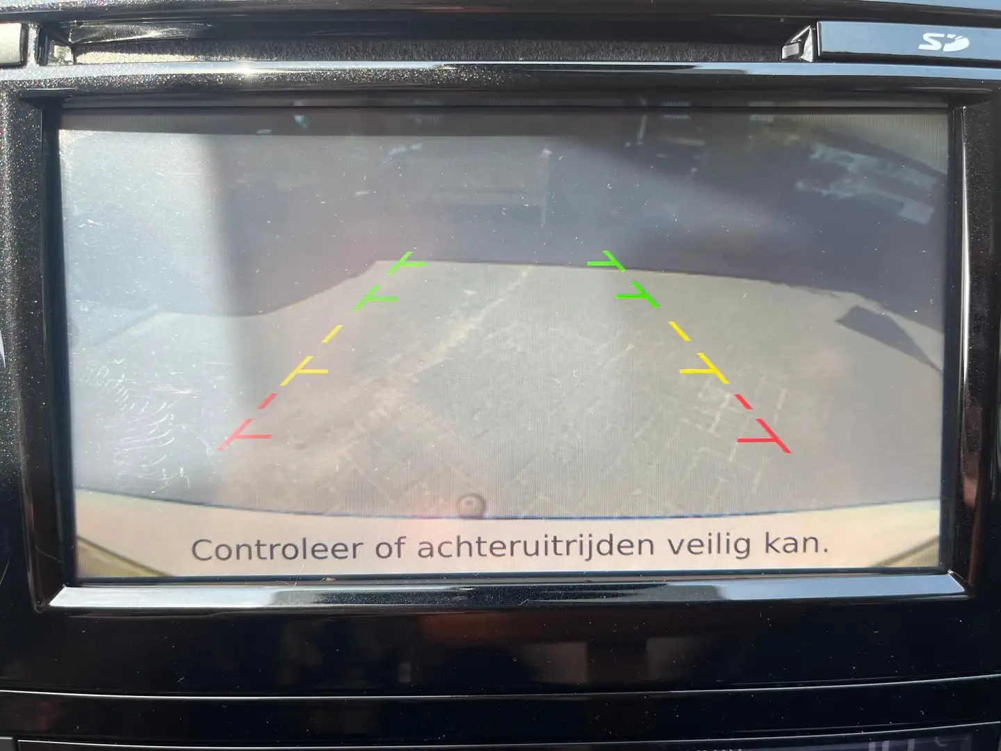 Nissan Qashqai 1.2 Tekna Trekhaak Navigatie PDC Wit - 2