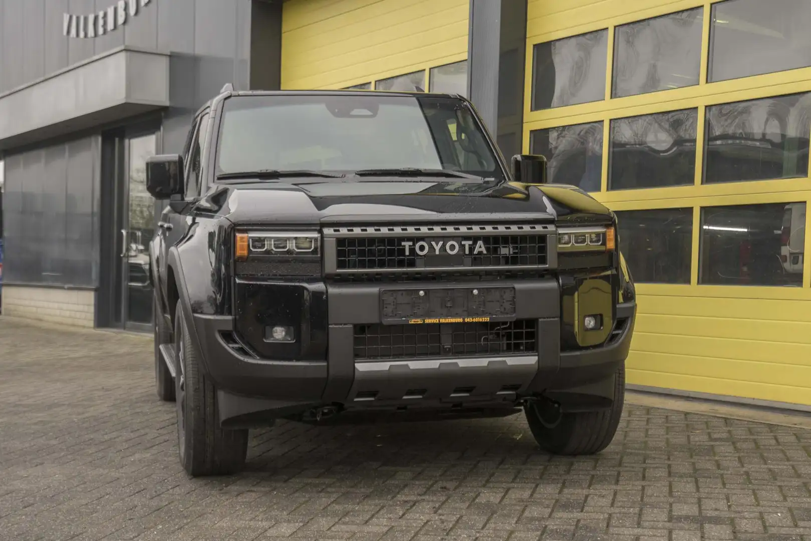 Toyota Land Cruiser 2.8 D-4D Premium Panoramadak BPM VRIJ! - 1
