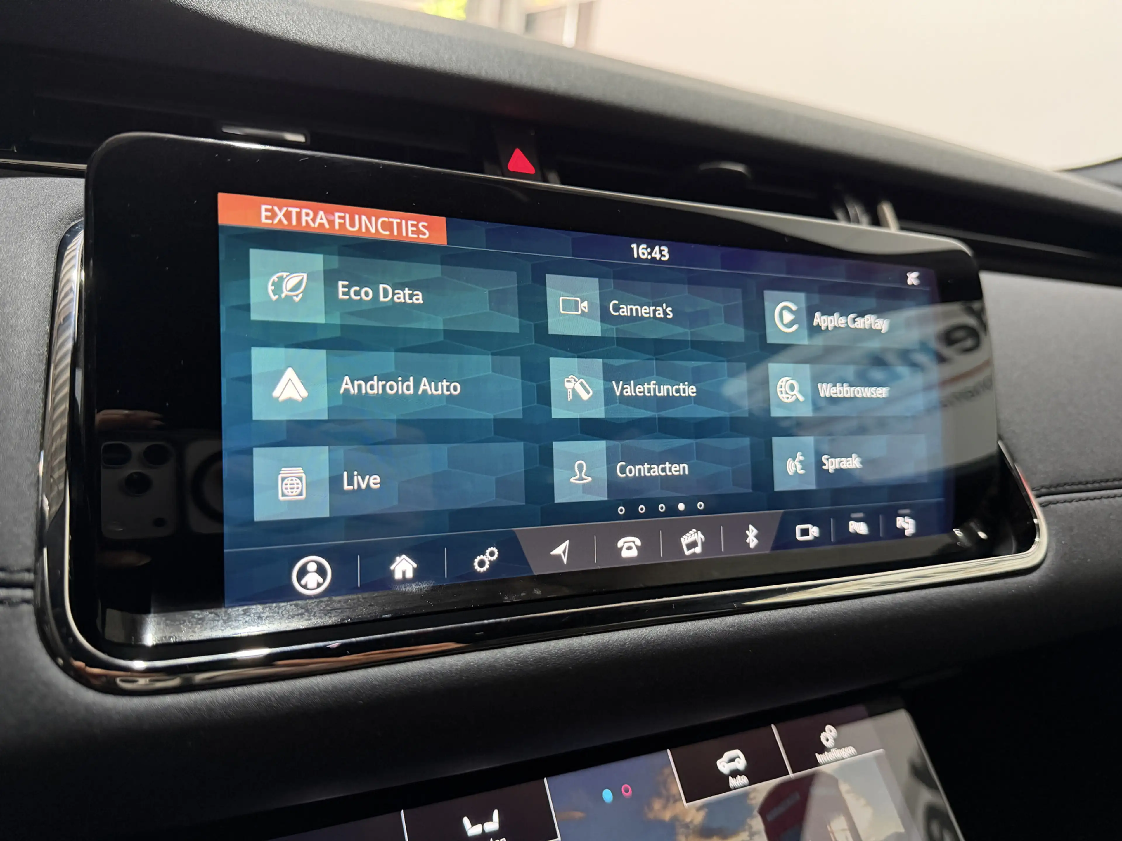 Land Rover Range Rover Evoque 2.0 P200 AWD R-Dynamic HSE - CarPlay / HUD / Leder — photo 19