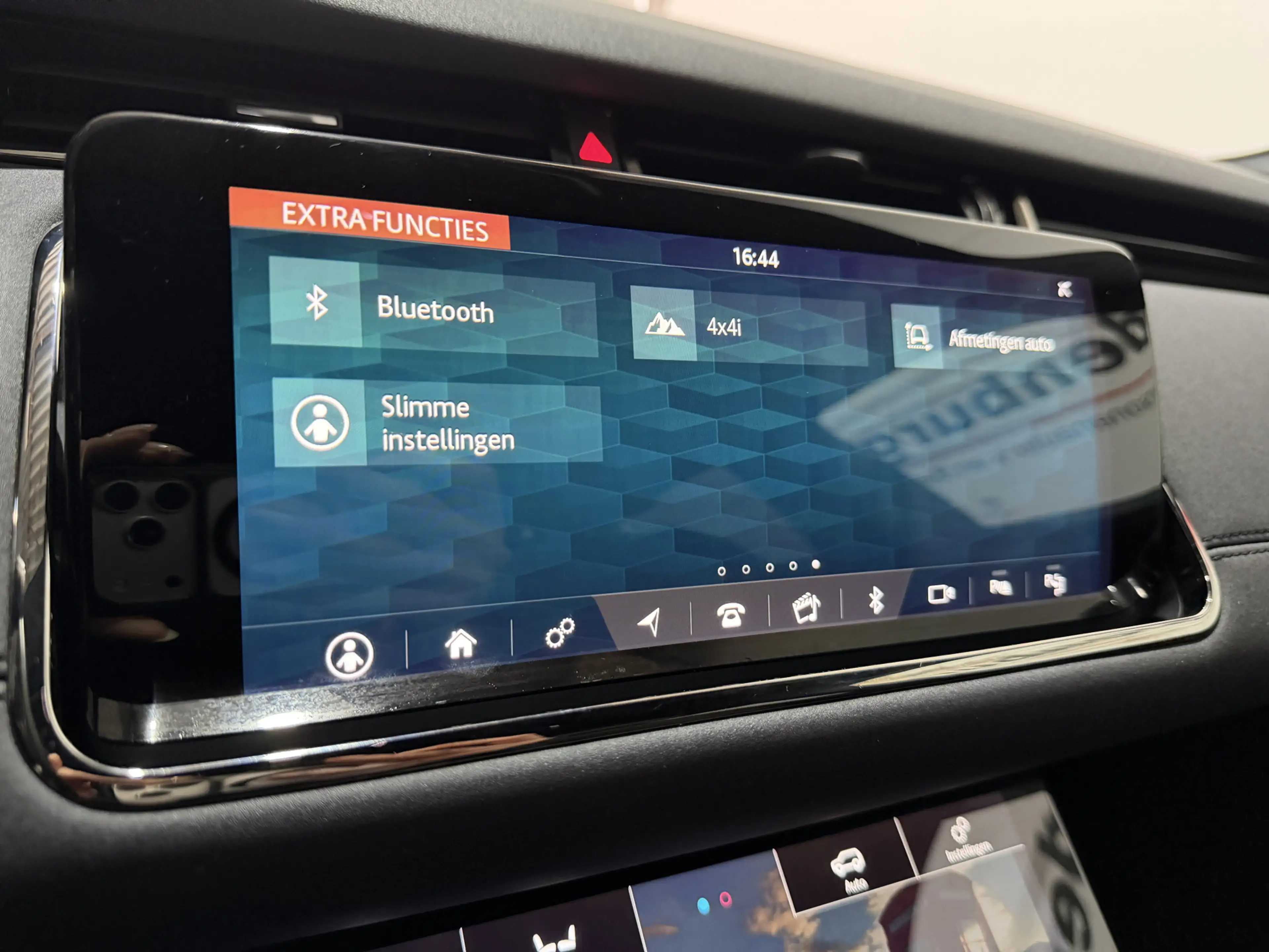Land Rover Range Rover Evoque 2.0 P200 AWD R-Dynamic HSE - CarPlay / HUD / Leder — photo 18