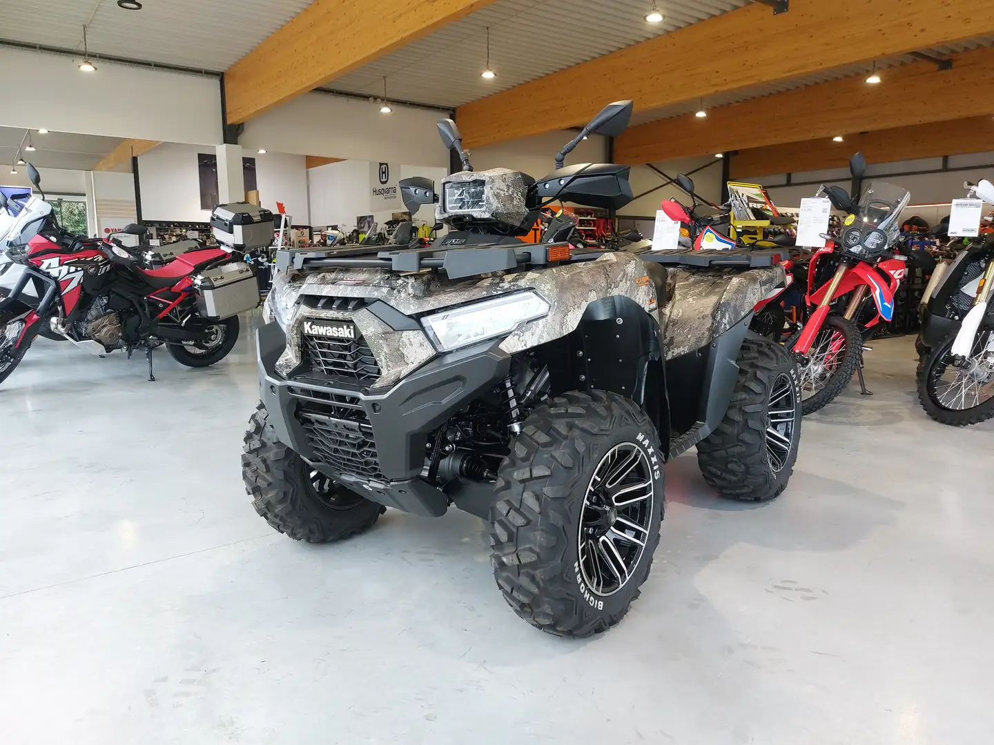 Kawasaki Brute Force 750 2024 (Modèle exposé 17.643€) Grün - 2