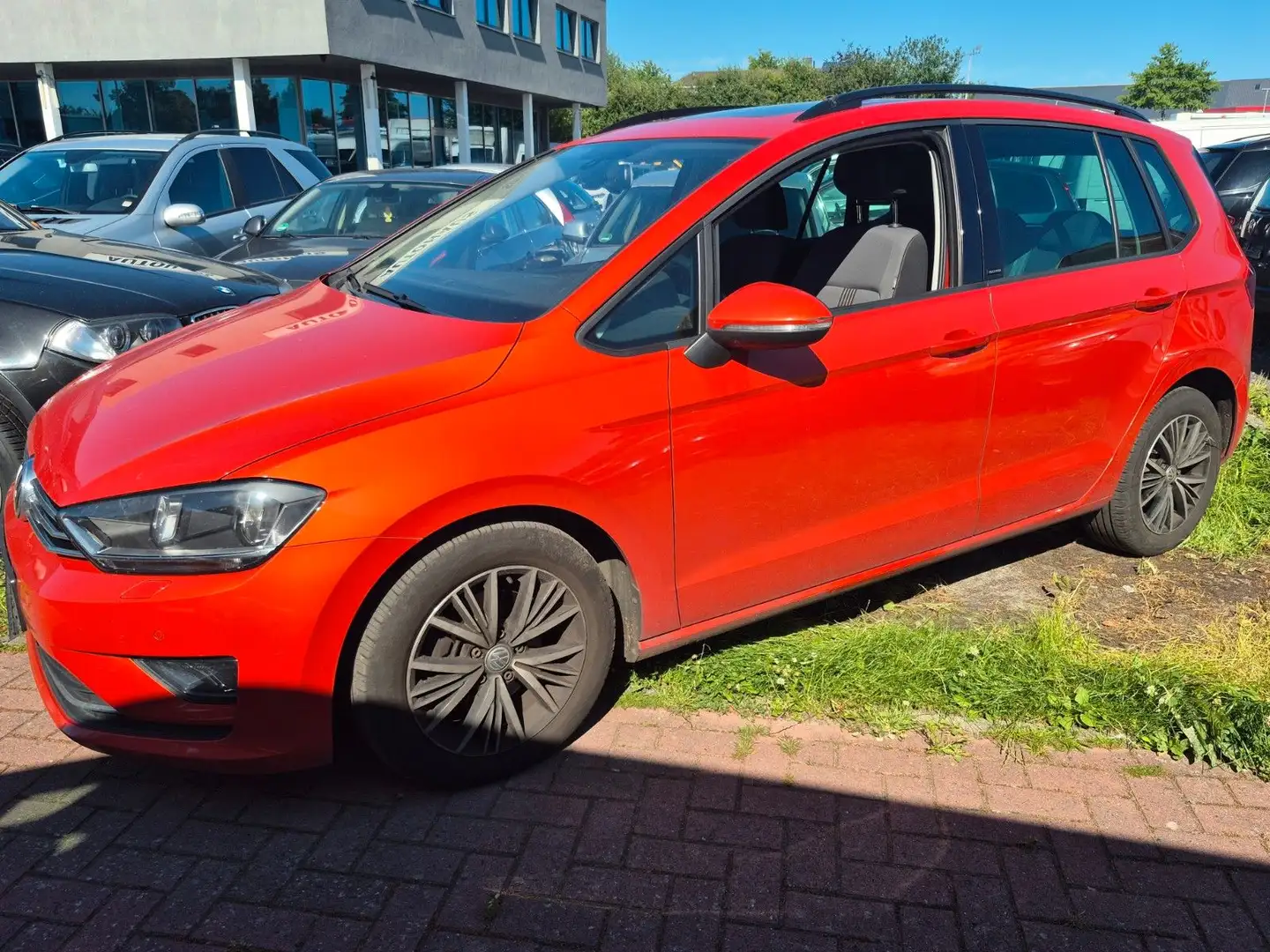 Volkswagen Golf Sportsvan VII Allstar Start-Stopp Navi PANO Rojo - 2