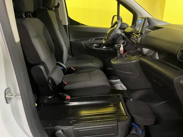 Peugeot Partner view 9
