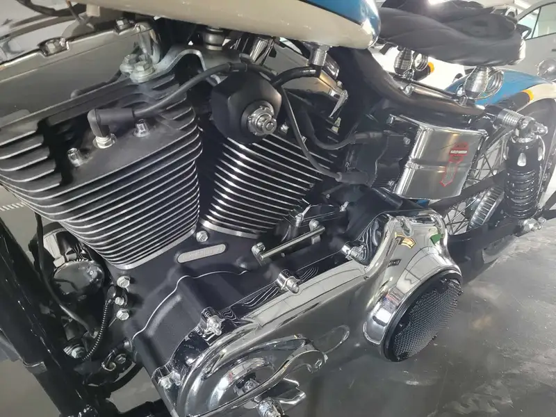 Harley-Davidson Low Rider - foto 3