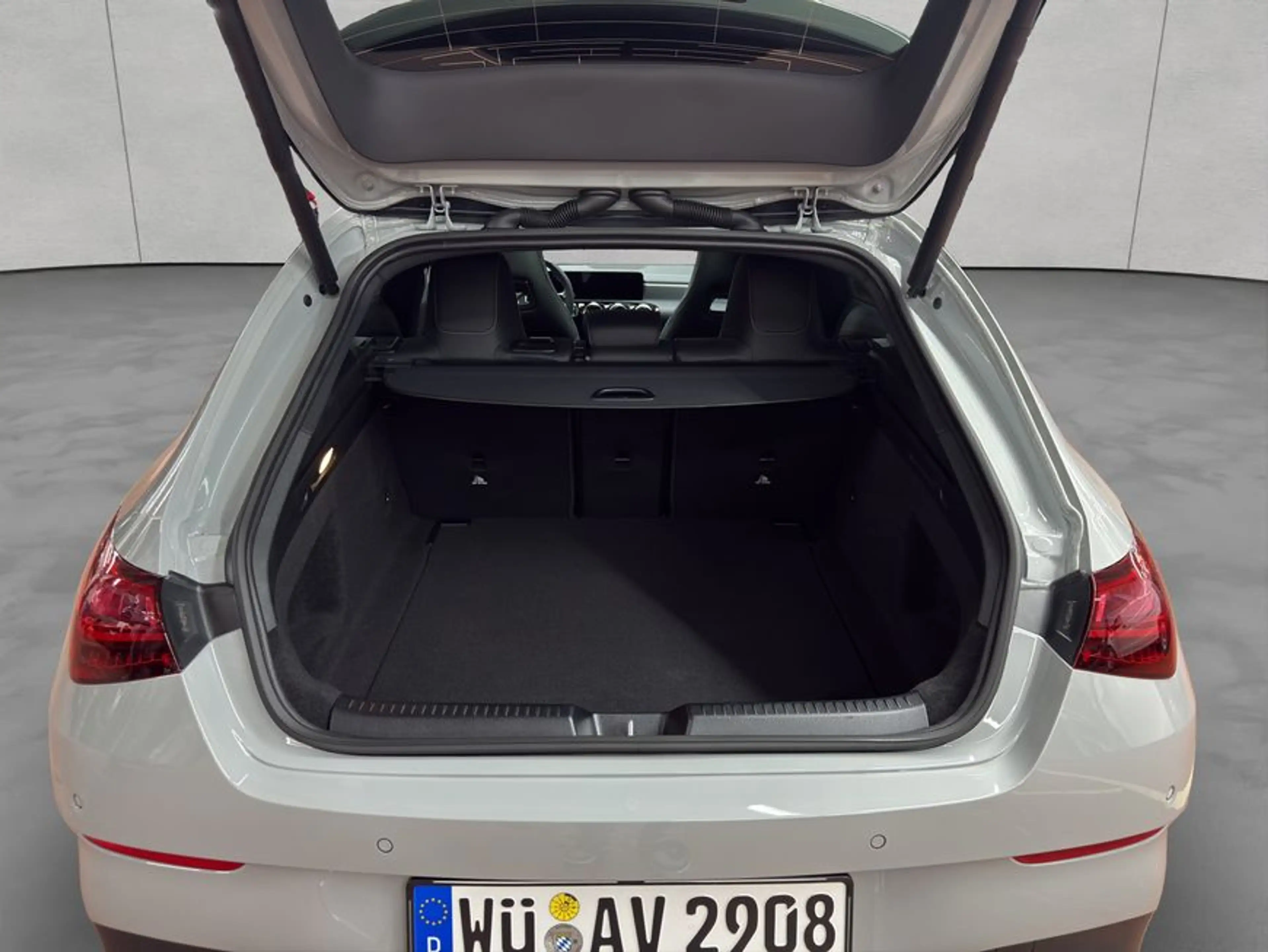 Mercedes-Benz CLA 200 CLA — photo 5