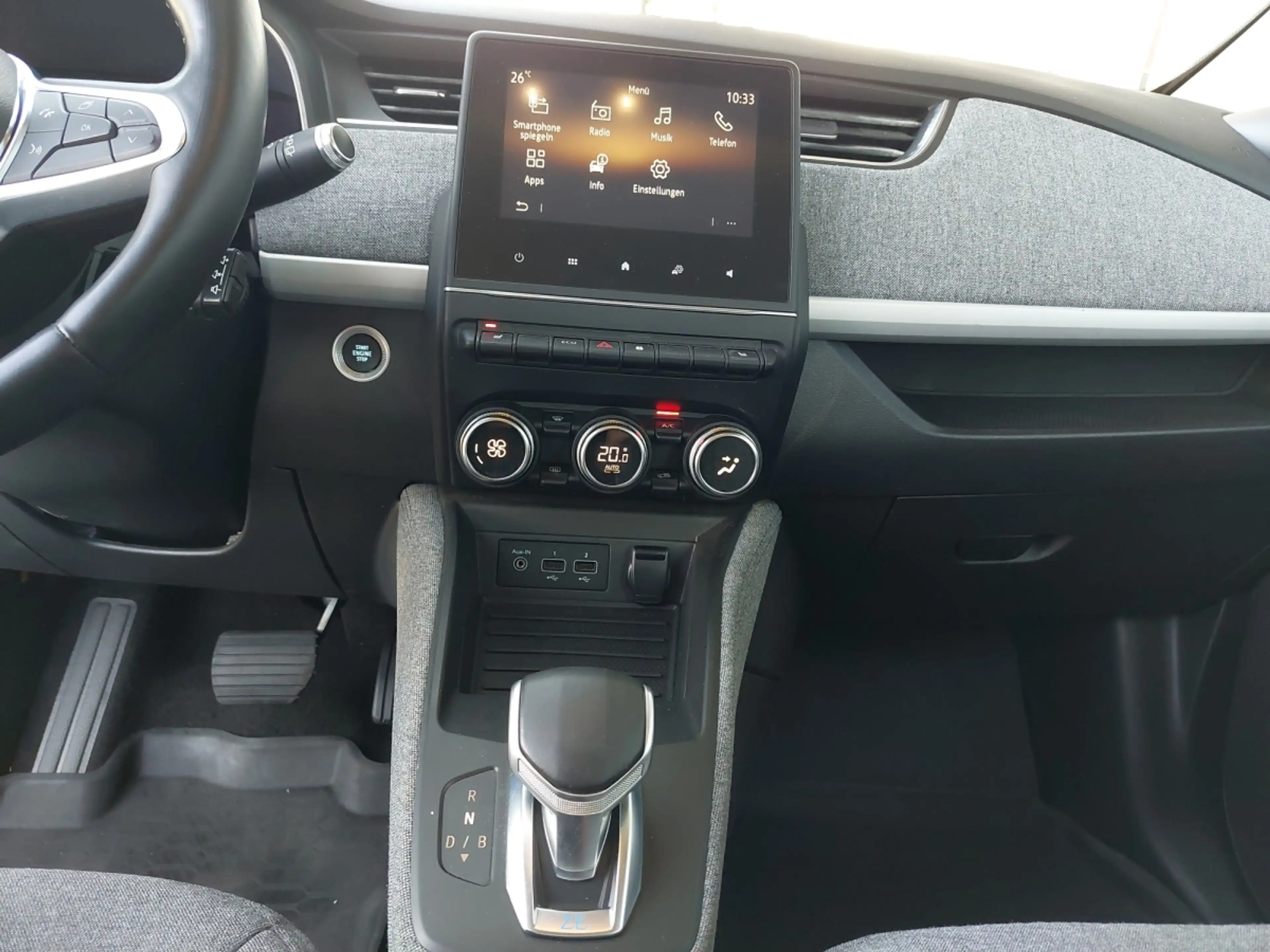 Renault ZOE Zen Complete R110 Z.E.50 (52kWh) — photo 9