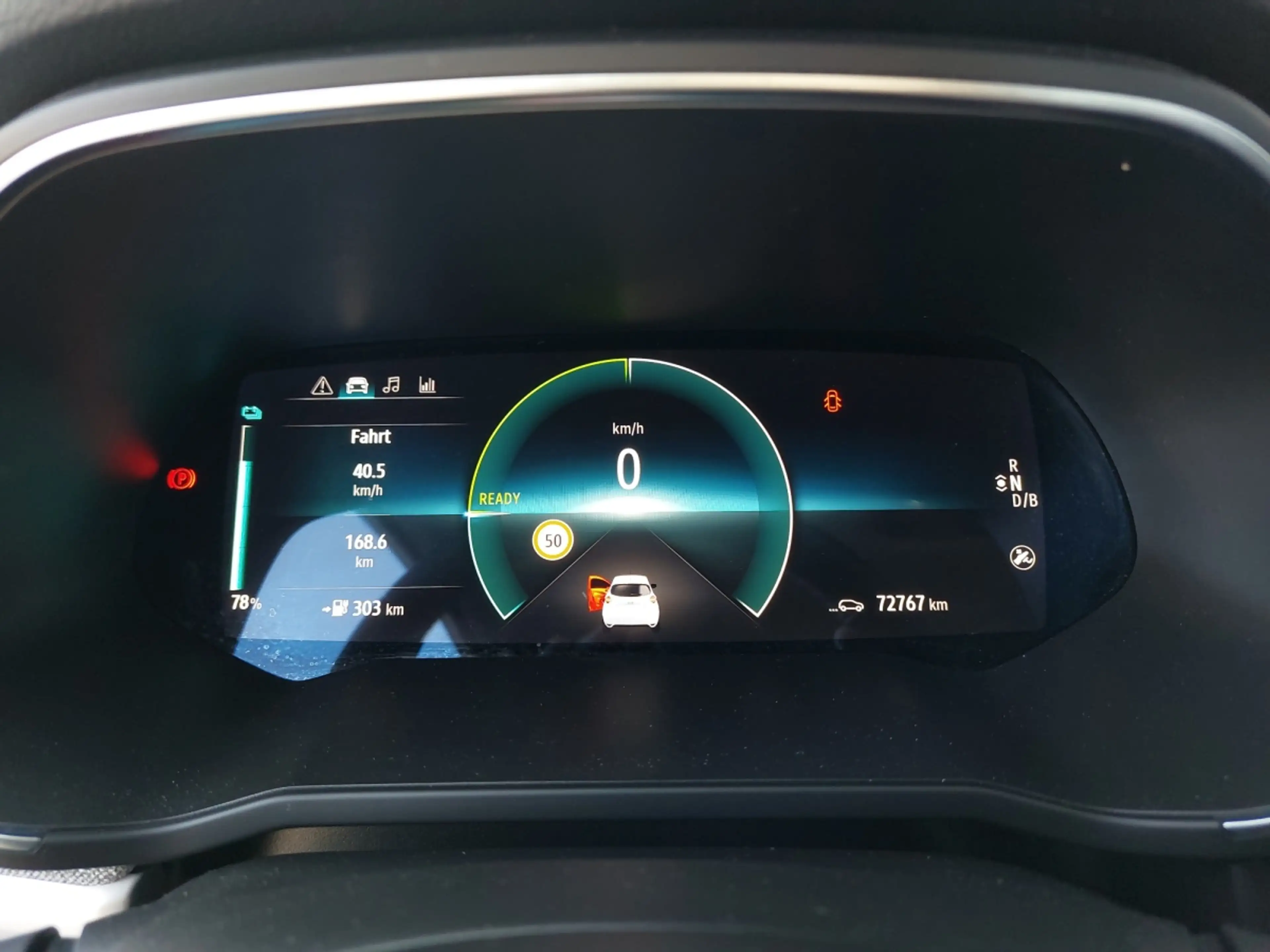 Renault ZOE Zen Complete R110 Z.E.50 (52kWh) — photo 15