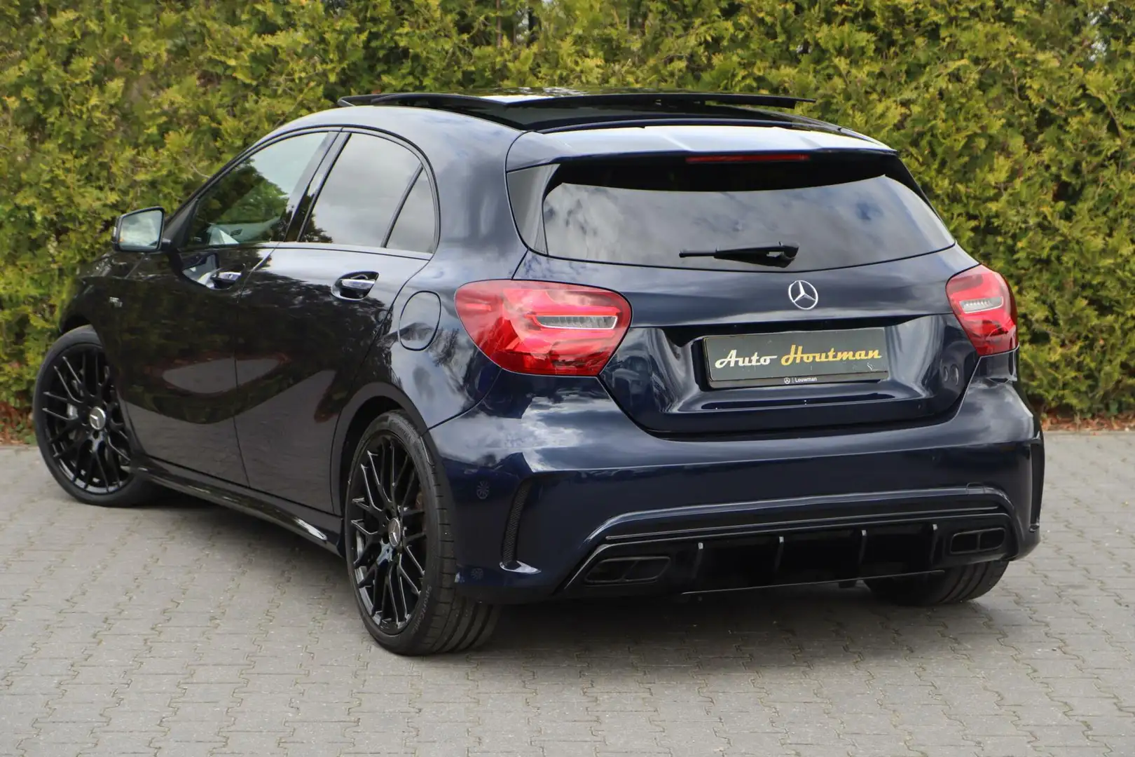 Mercedes-Benz A 45 AMG 4MATIC 381 PK Schaalstoelen|Memory|Pano|H&K|Camera Bleu - 2