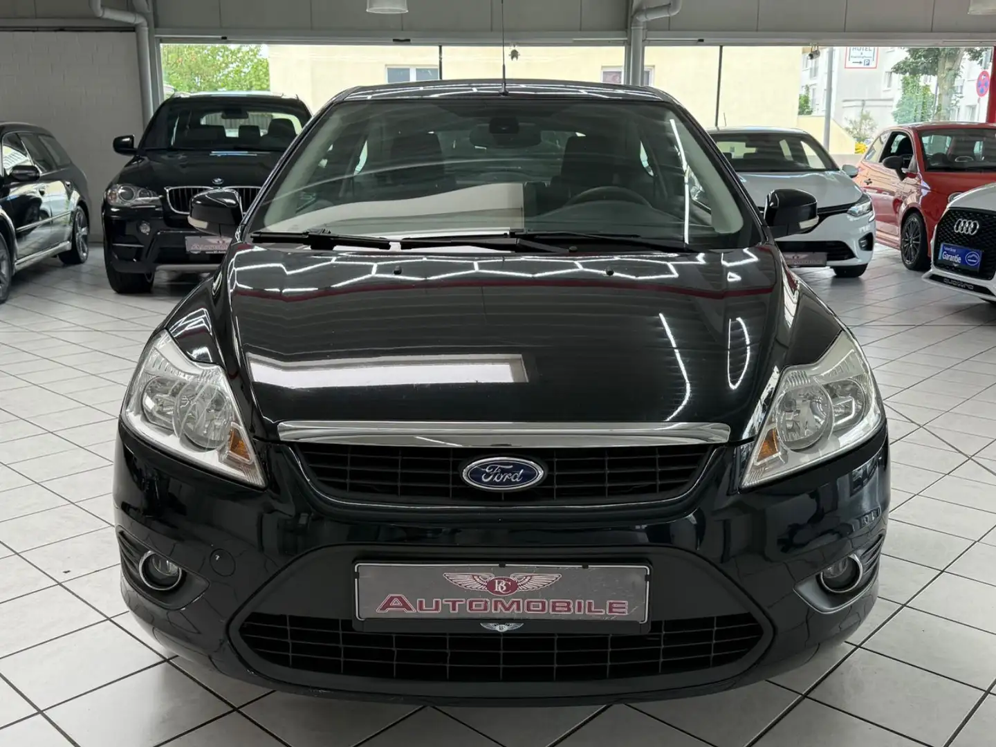 Ford Focus 1,6 Lim. Style KLIMA Schwarz - 2