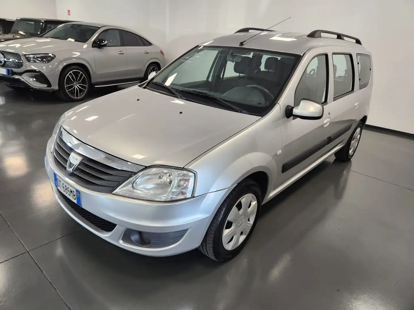 Dacia Logan Logan I 2007 MCV MCV 1.6 Ambiance Gpl 7posti Argento - 1