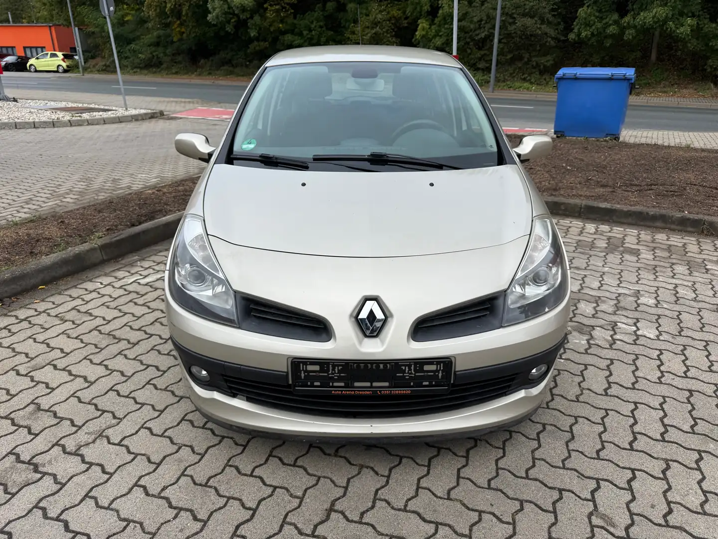Renault Clio 1,6 AUTOMATIK TÜV / NEU/ BIS 10/2027 Beige - 2