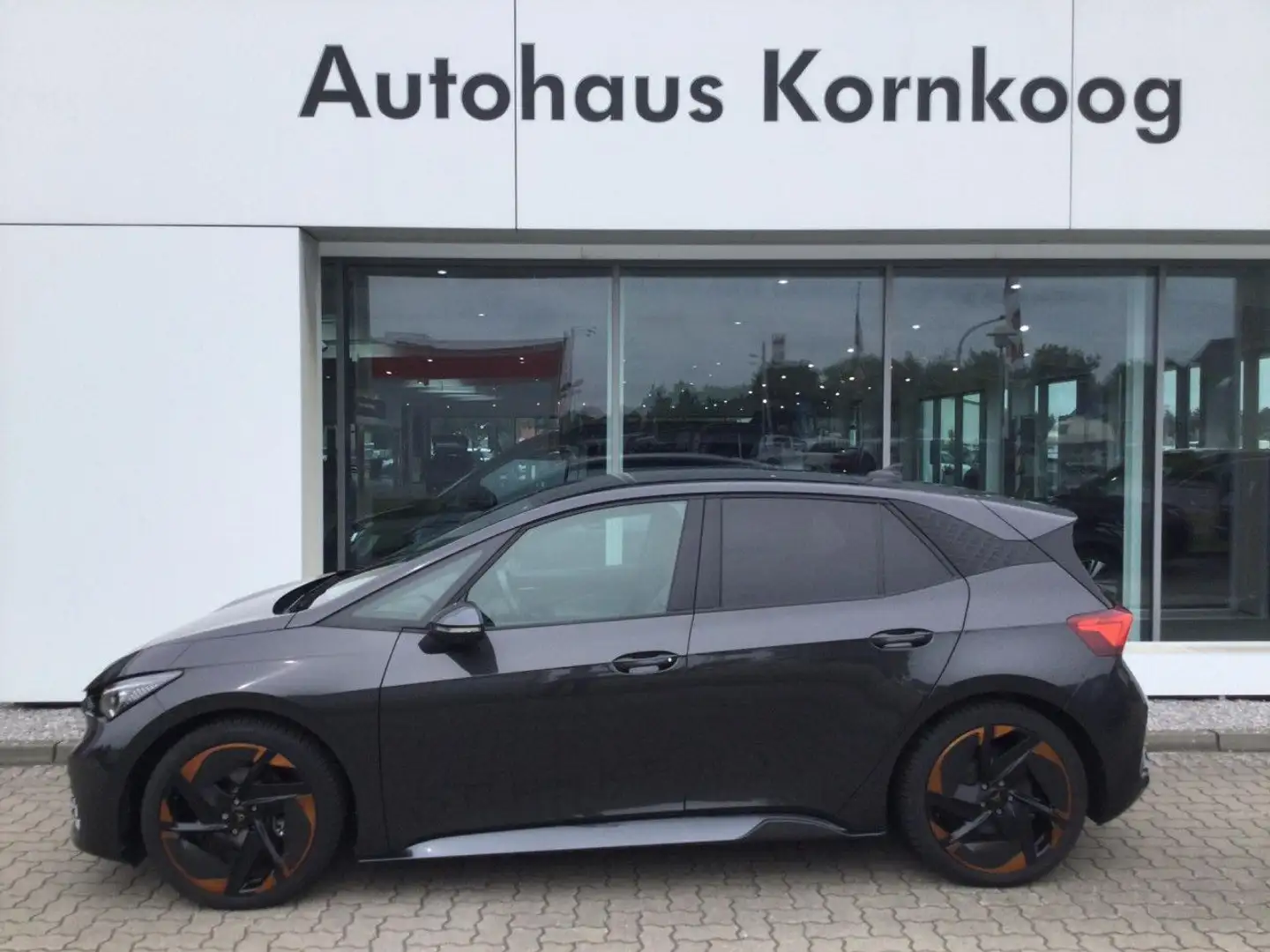CUPRA Born 58 kWh LED NAVI APP Wärme HUD Bluetooth Grau - 1