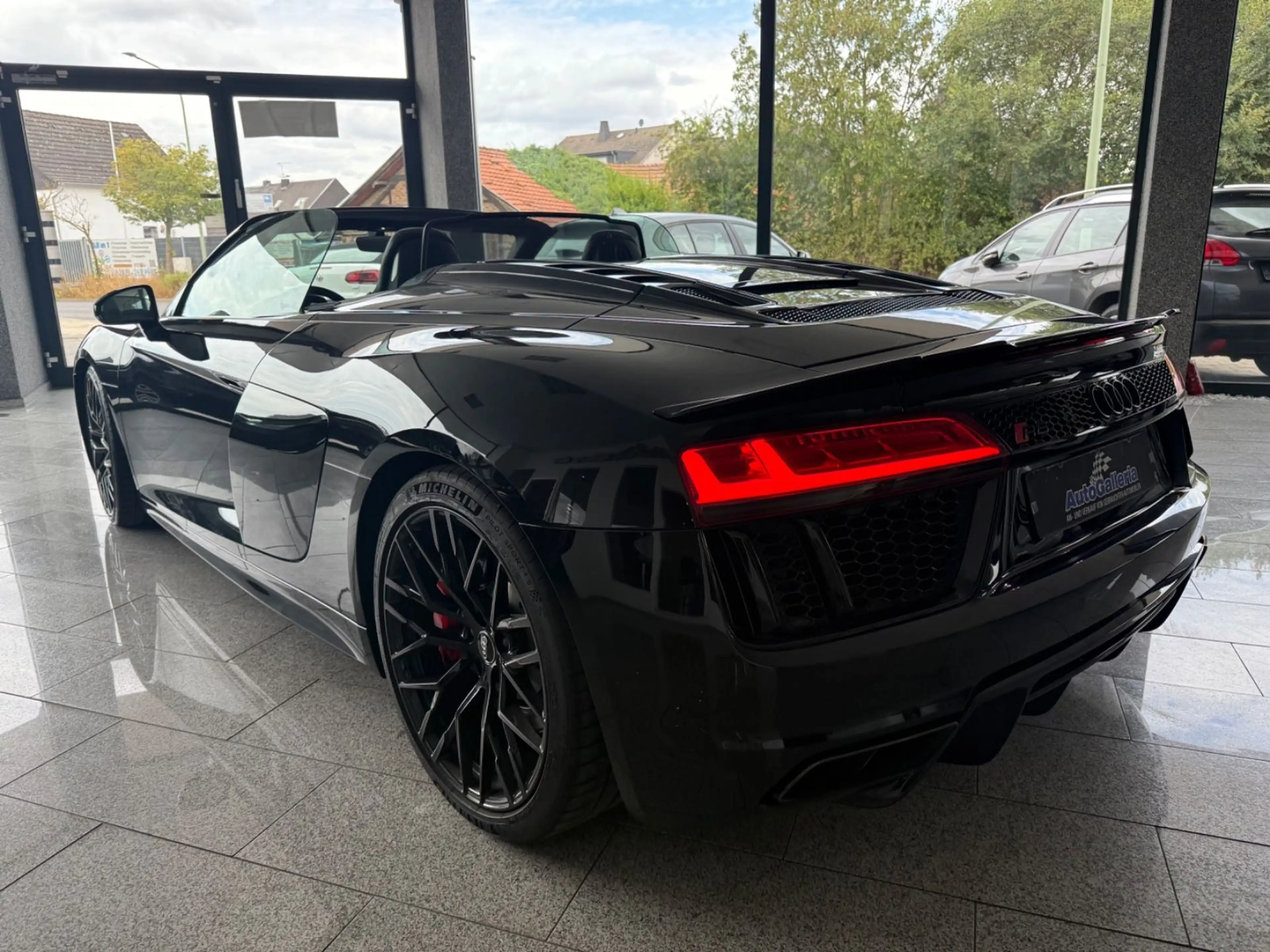 Audi R8 Spyder 5.2 FSI quattro No OPF B&O Kamera SHZ — photo 10