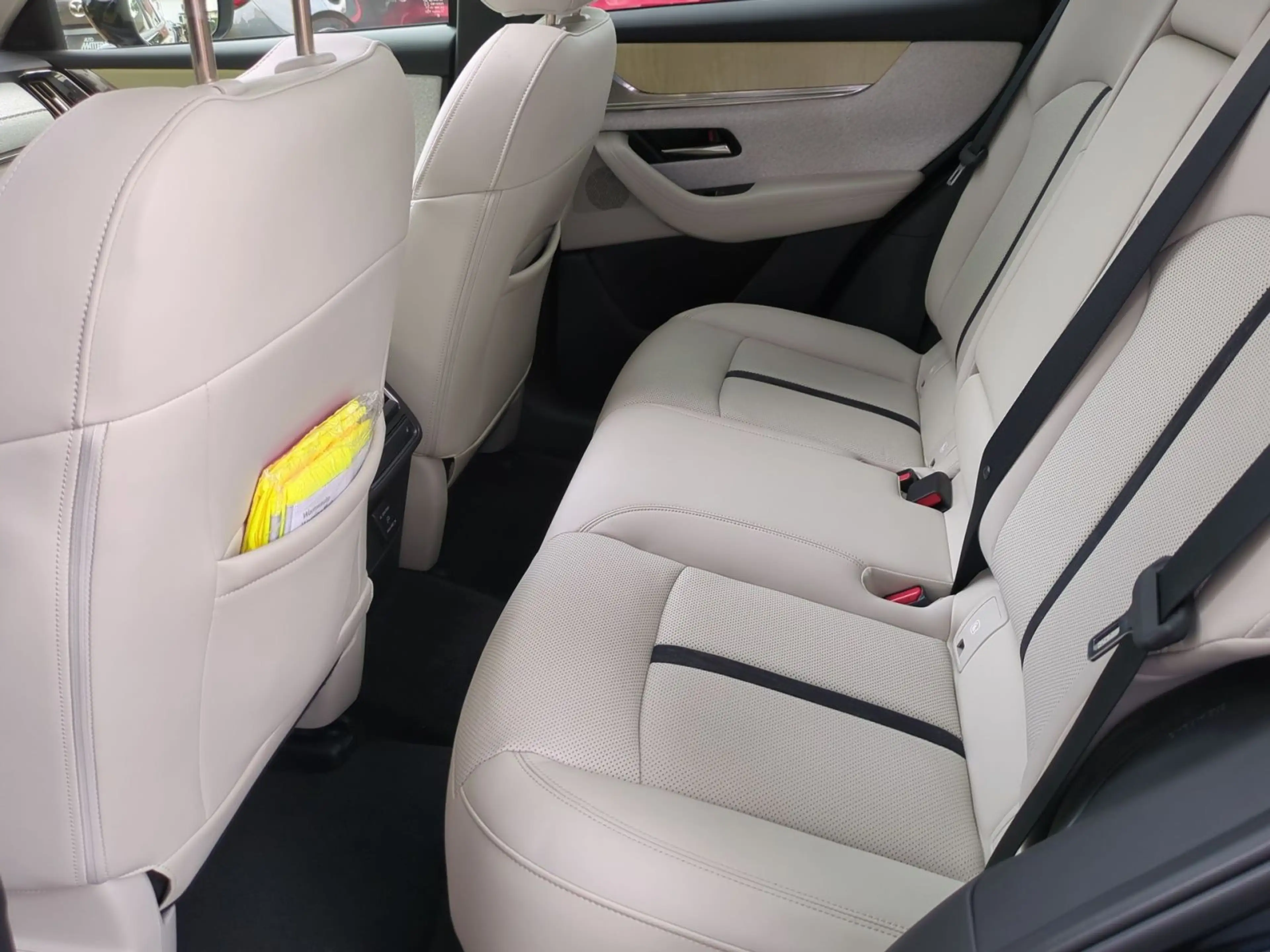 Mazda CX-60 2.5 PHEV Takumi-Panorama-AHK *VOLL* — photo 13