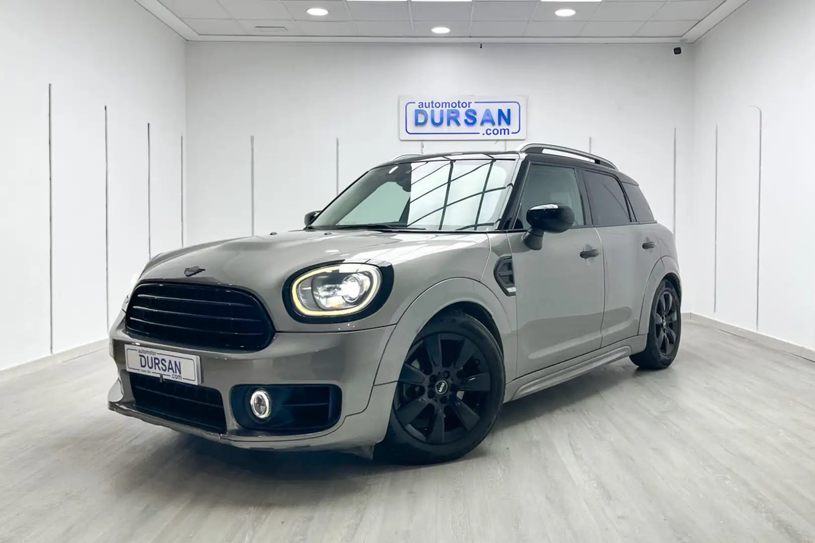 MINI Cooper - 1
