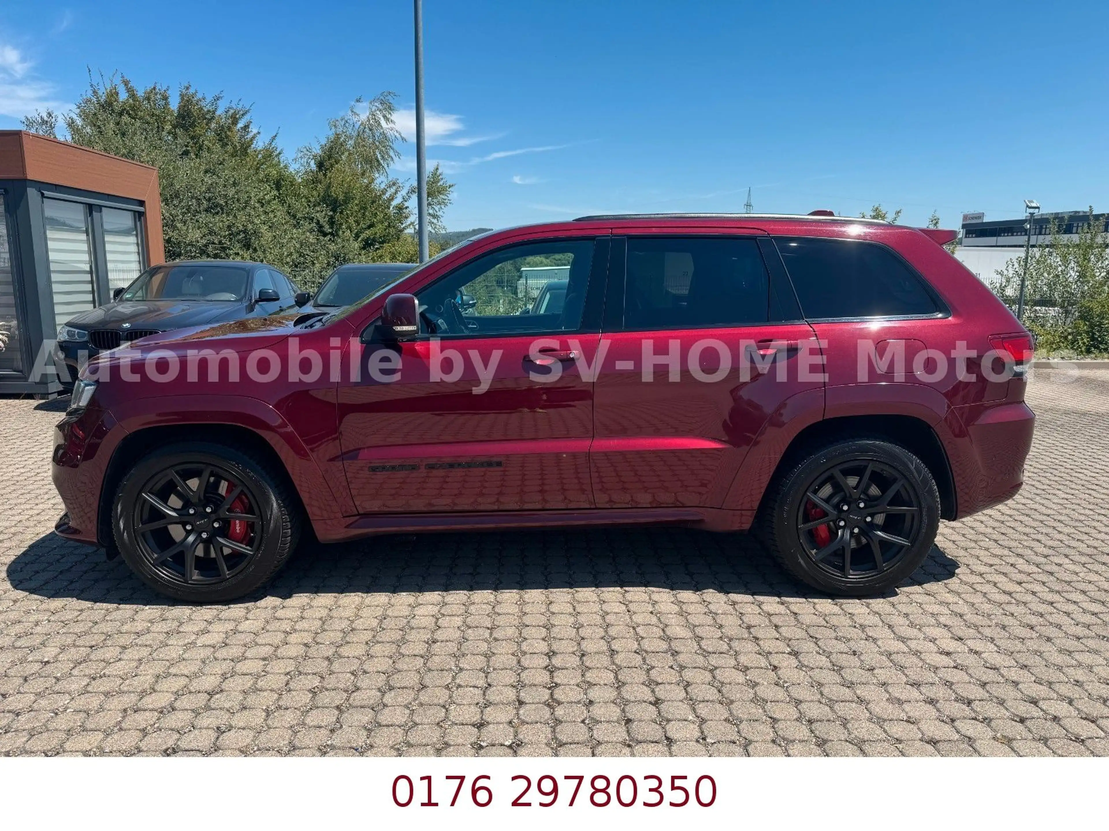 Jeep Grand Cherokee 6.4 V8 HEMI SRT — photo 2