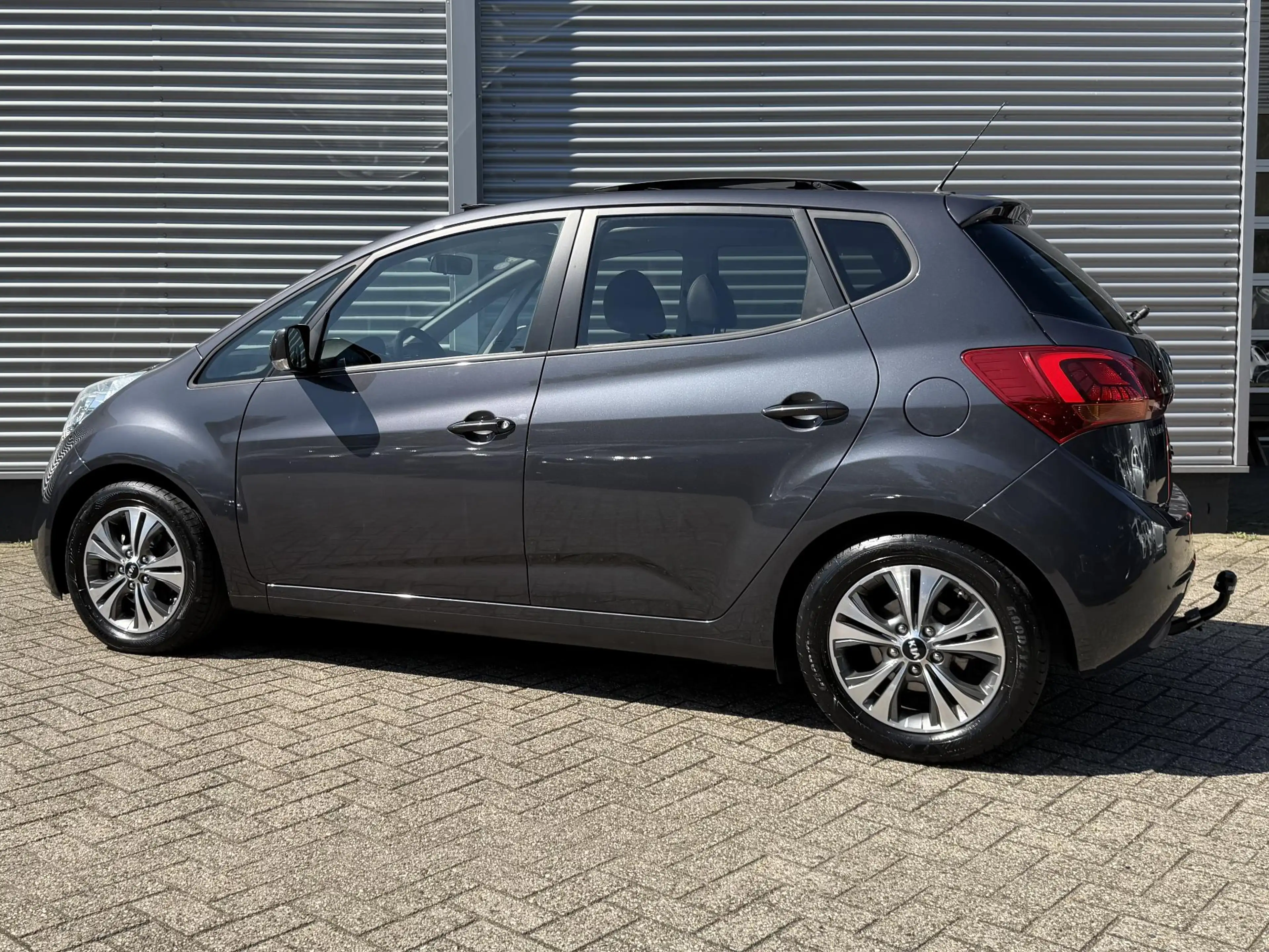 Kia Venga 1.4 CVVT Summer Edition | Schuif/Kanteldak | Clima — photo 3