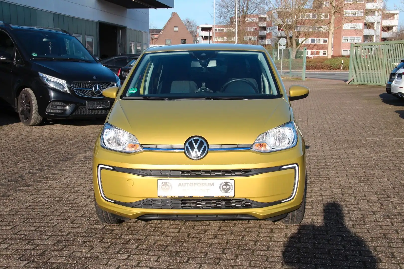 Volkswagen up! e-up! United Jaune - 1