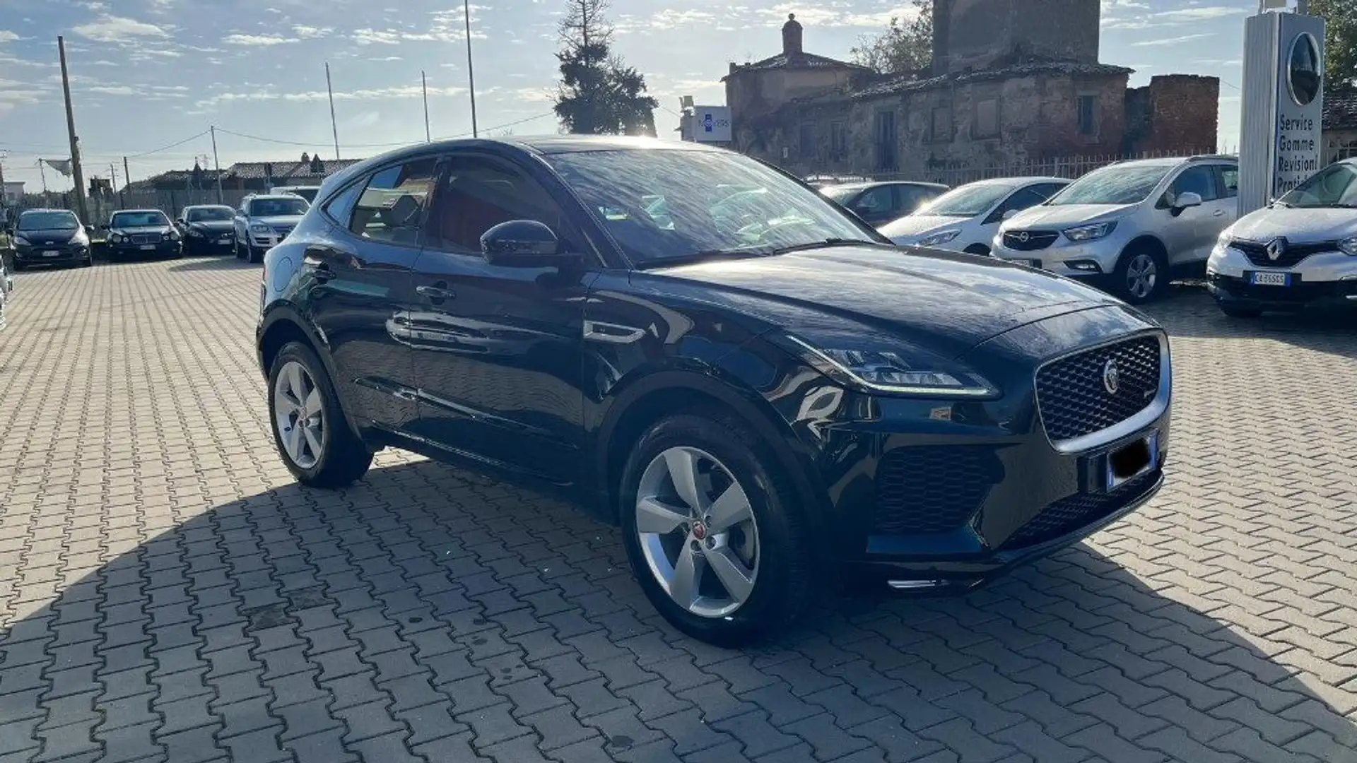 Jaguar E-Pace 2.0D 150 CV AWD aut. R-Dynamic Noir - 2