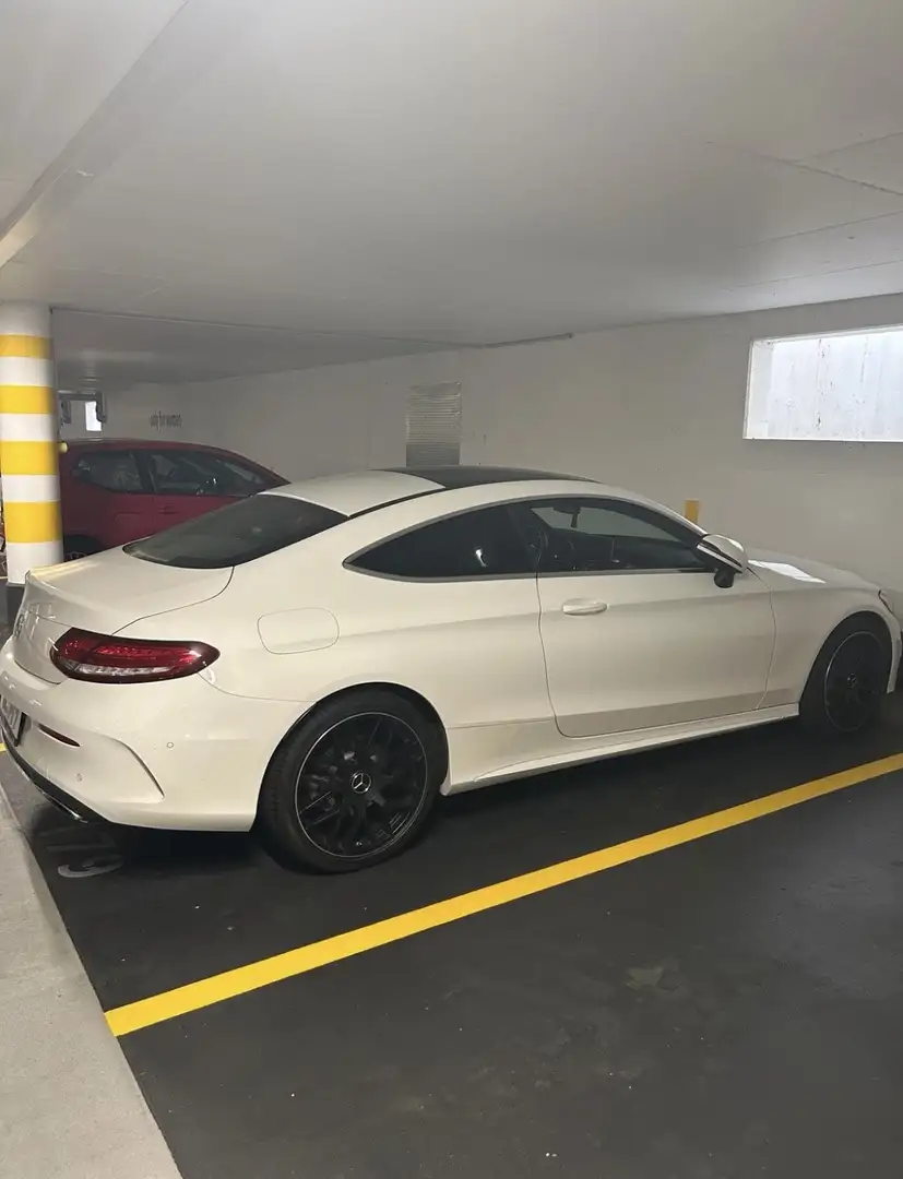 Mercedes-Benz C 250 Coupe 9G-TRONIC AMG Line - 2