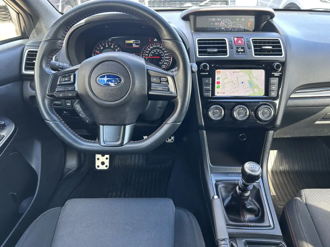 Subaru WRX снимка Subaru WRX
