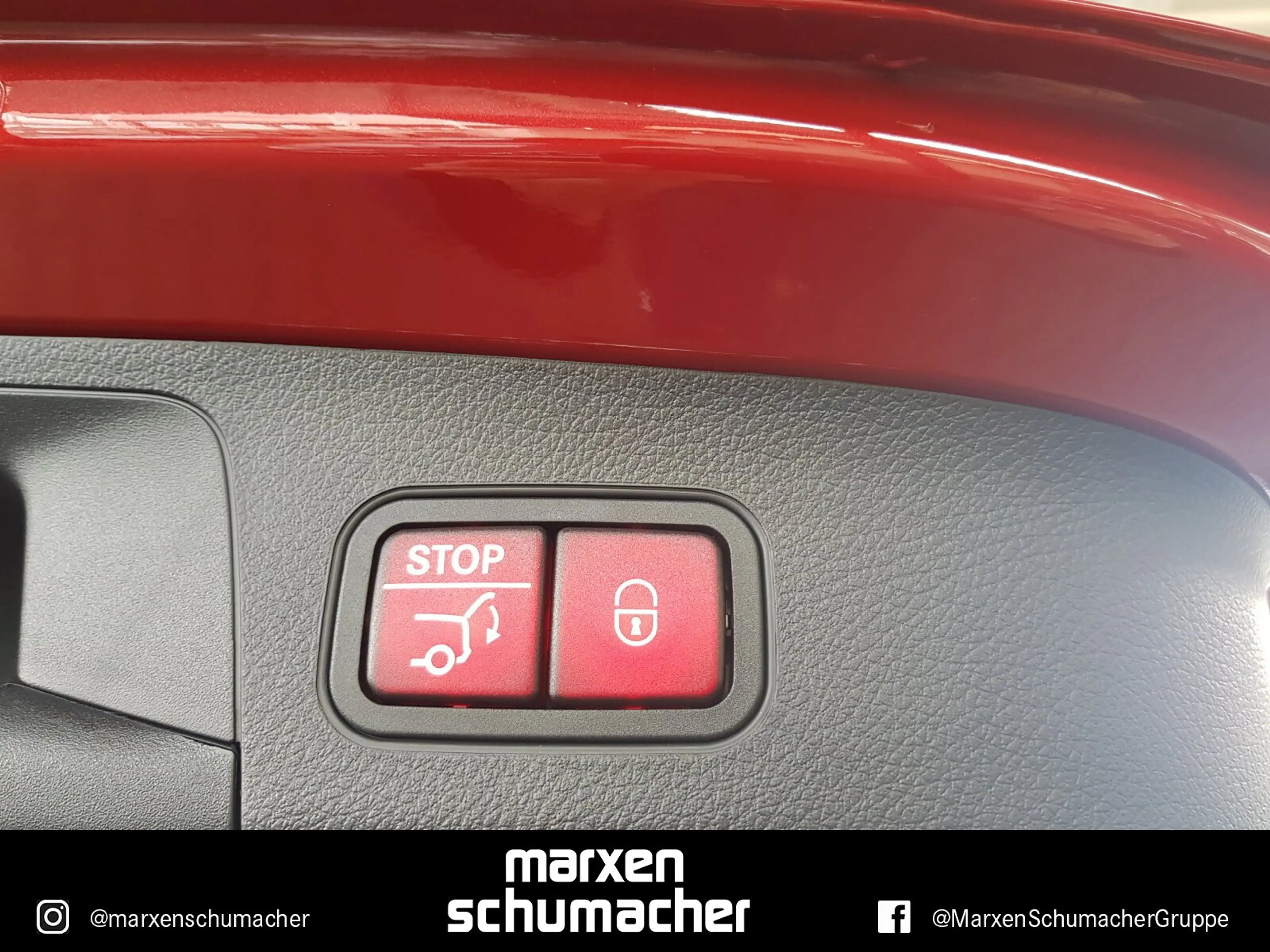Mercedes-Benz EQA 350 EQA 350 4M AMG Line Pano+MBUX+360°+AHK+LED+Sound — photo 13