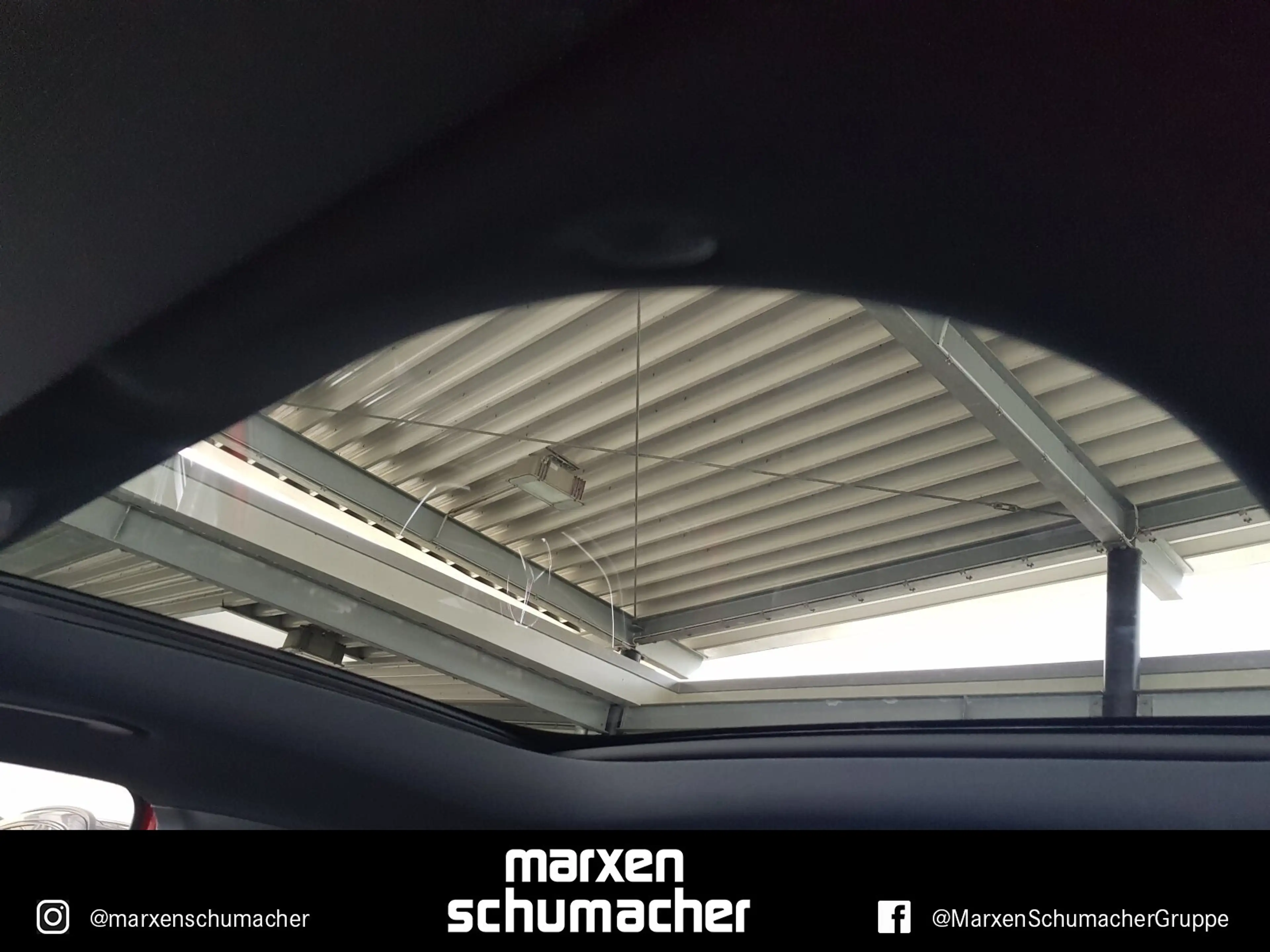 Mercedes-Benz EQA 350 EQA 350 4M AMG Line Pano+MBUX+360°+AHK+LED+Sound — photo 9