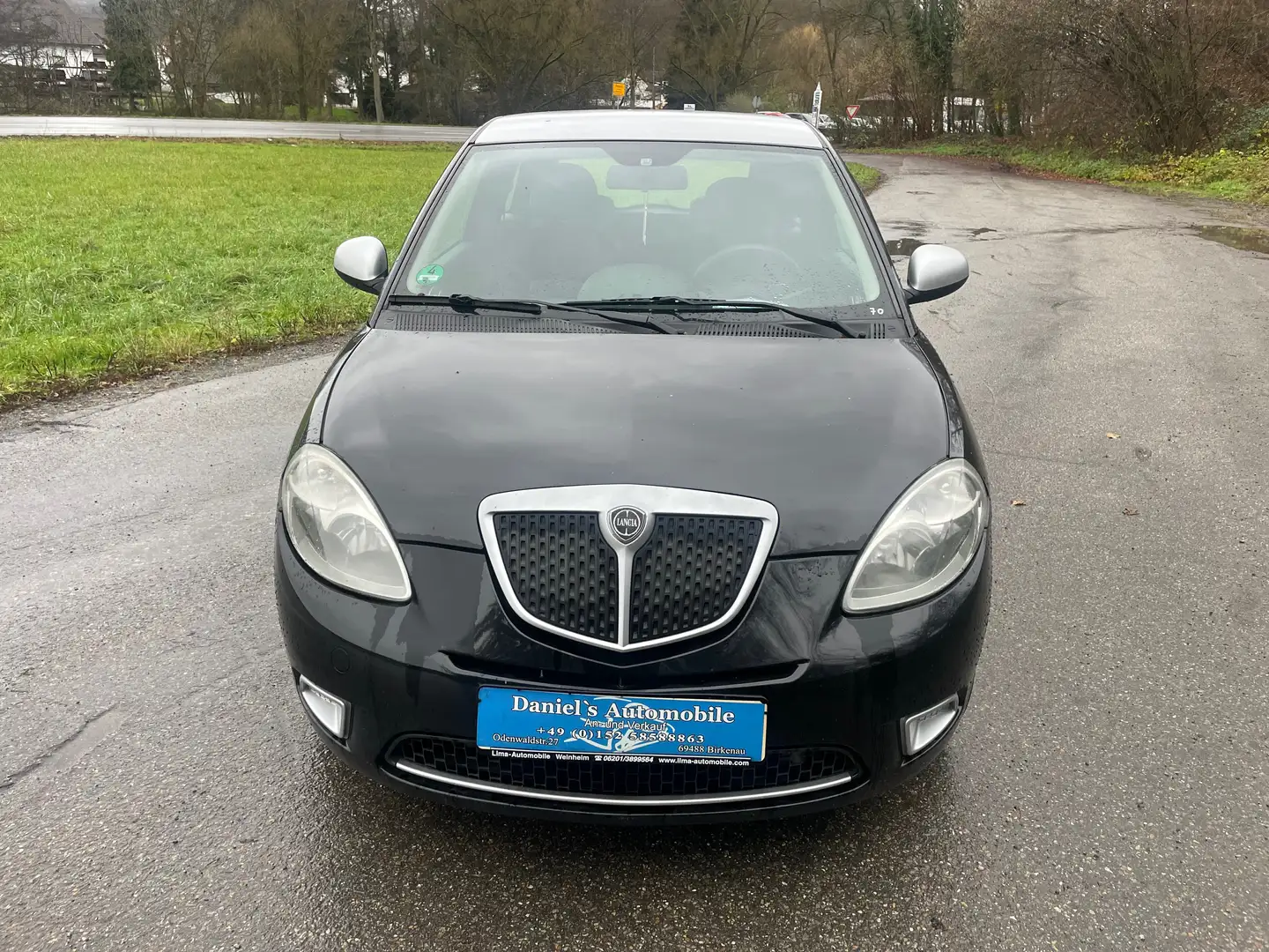 Lancia Ypsilon Ypsilon Y 1.2 8v Schwarz - 1