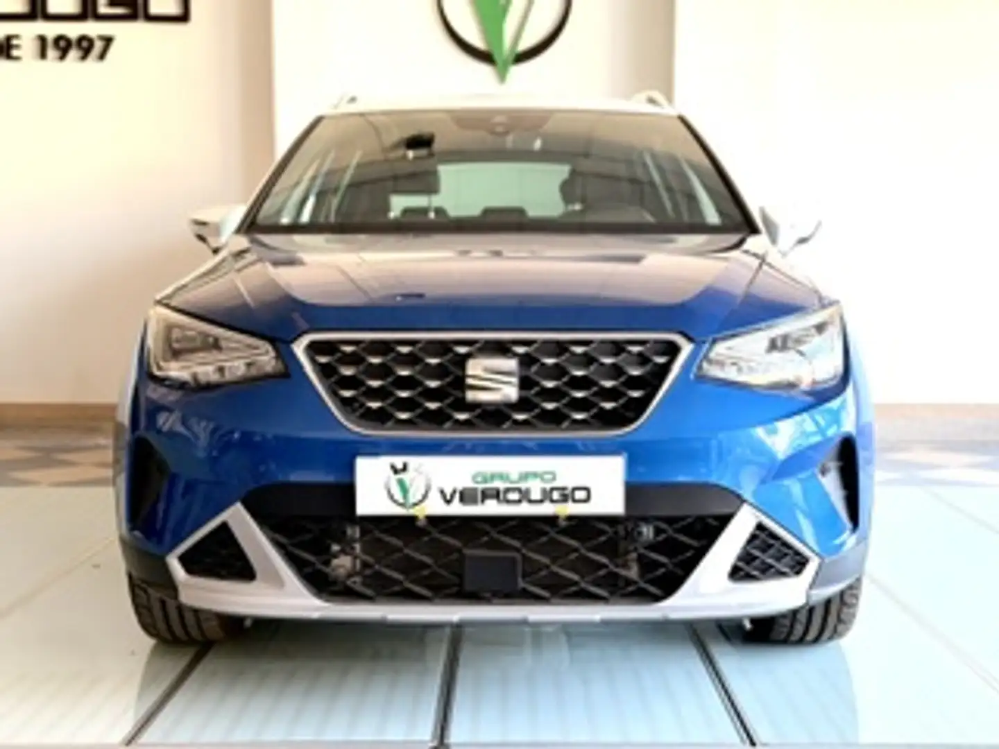 SEAT Arona 1.0 TSI S&S Xperience 110 Azul - 2