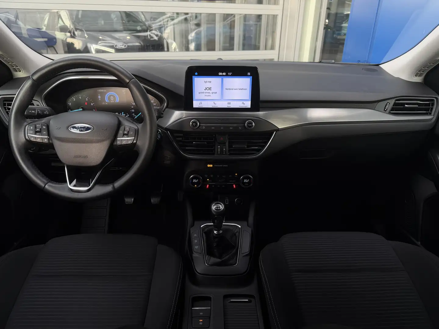 Ford Focus Wagon 1.0 EcoBoost Titanium 125 PK | Winter Pack | Grijs - 2