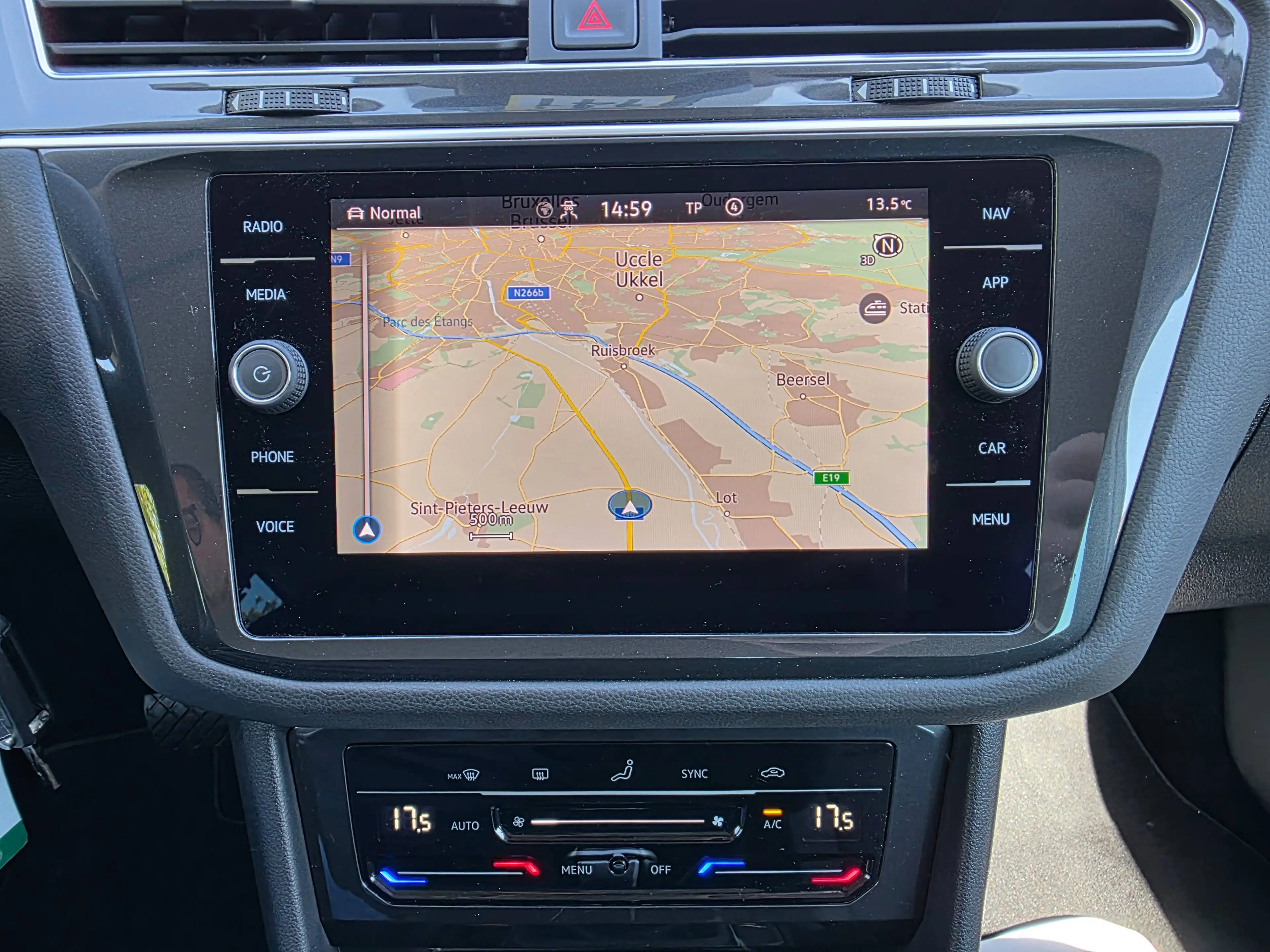 Volkswagen Tiguan 2.0 TDi SCR 4Motion Life Business DSG 1°EIG. !! IN PERFECTE STAAT !! 4X4!! AUTOMAAT !! — photo 15