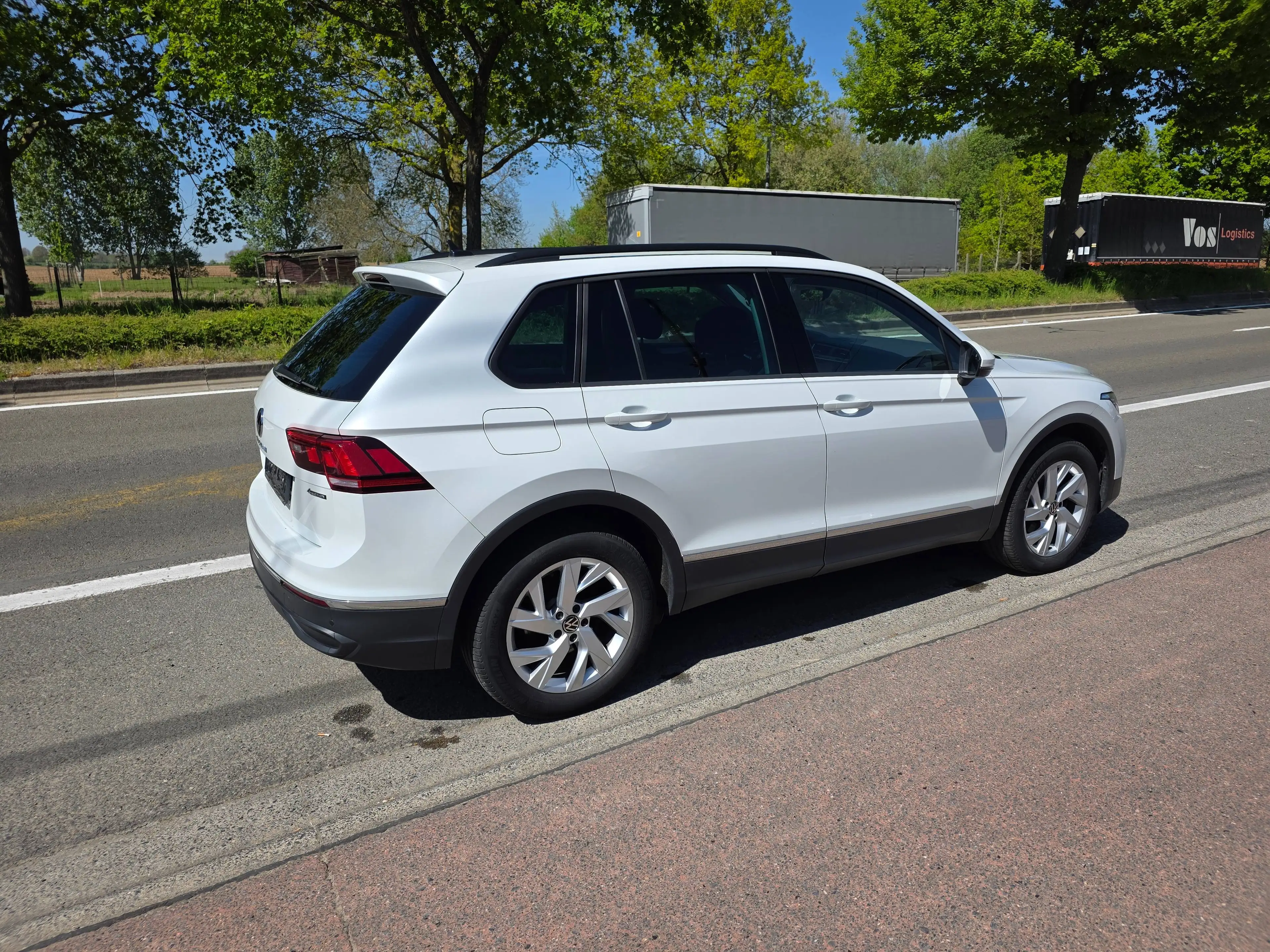 Volkswagen Tiguan 2.0 TDi SCR 4Motion Life Business DSG 1°EIG. !! IN PERFECTE STAAT !! 4X4!! AUTOMAAT !! — photo 7