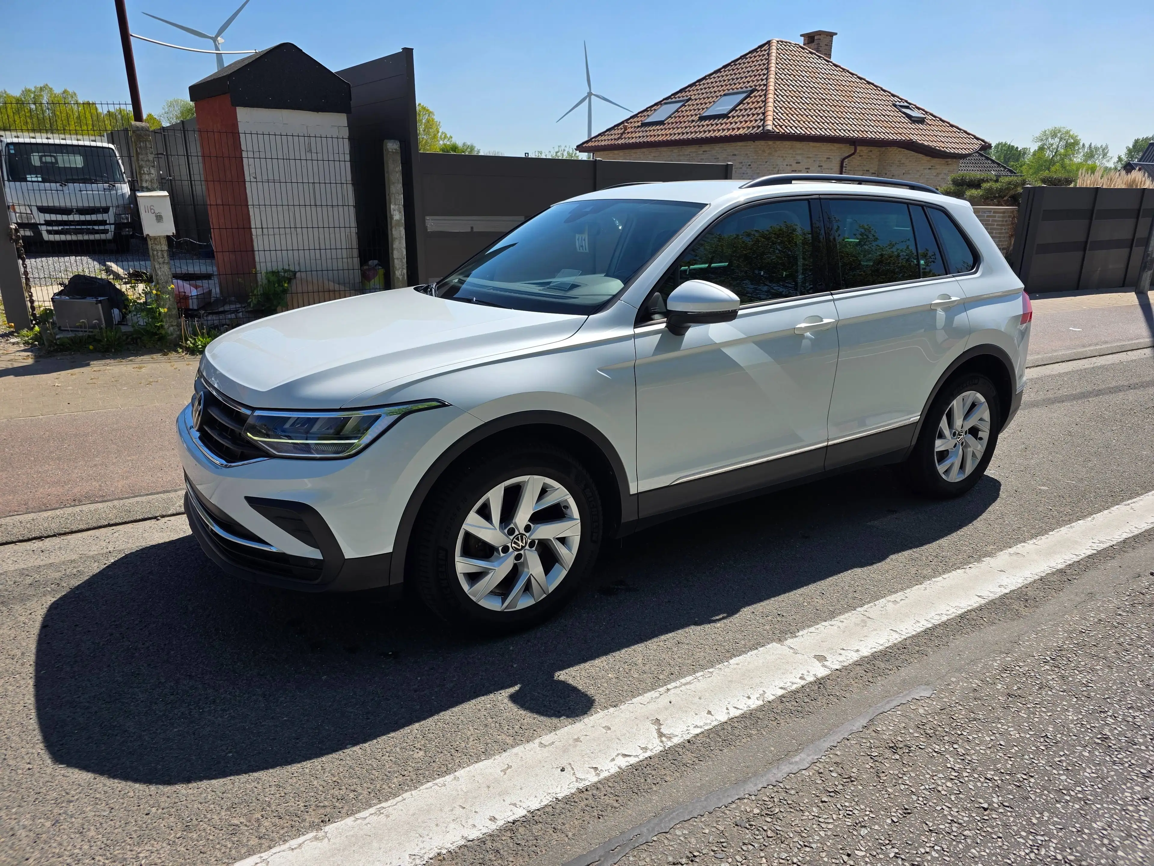 Volkswagen Tiguan 2.0 TDi SCR 4Motion Life Business DSG 1°EIG. !! IN PERFECTE STAAT !! 4X4!! AUTOMAAT !! — photo 3