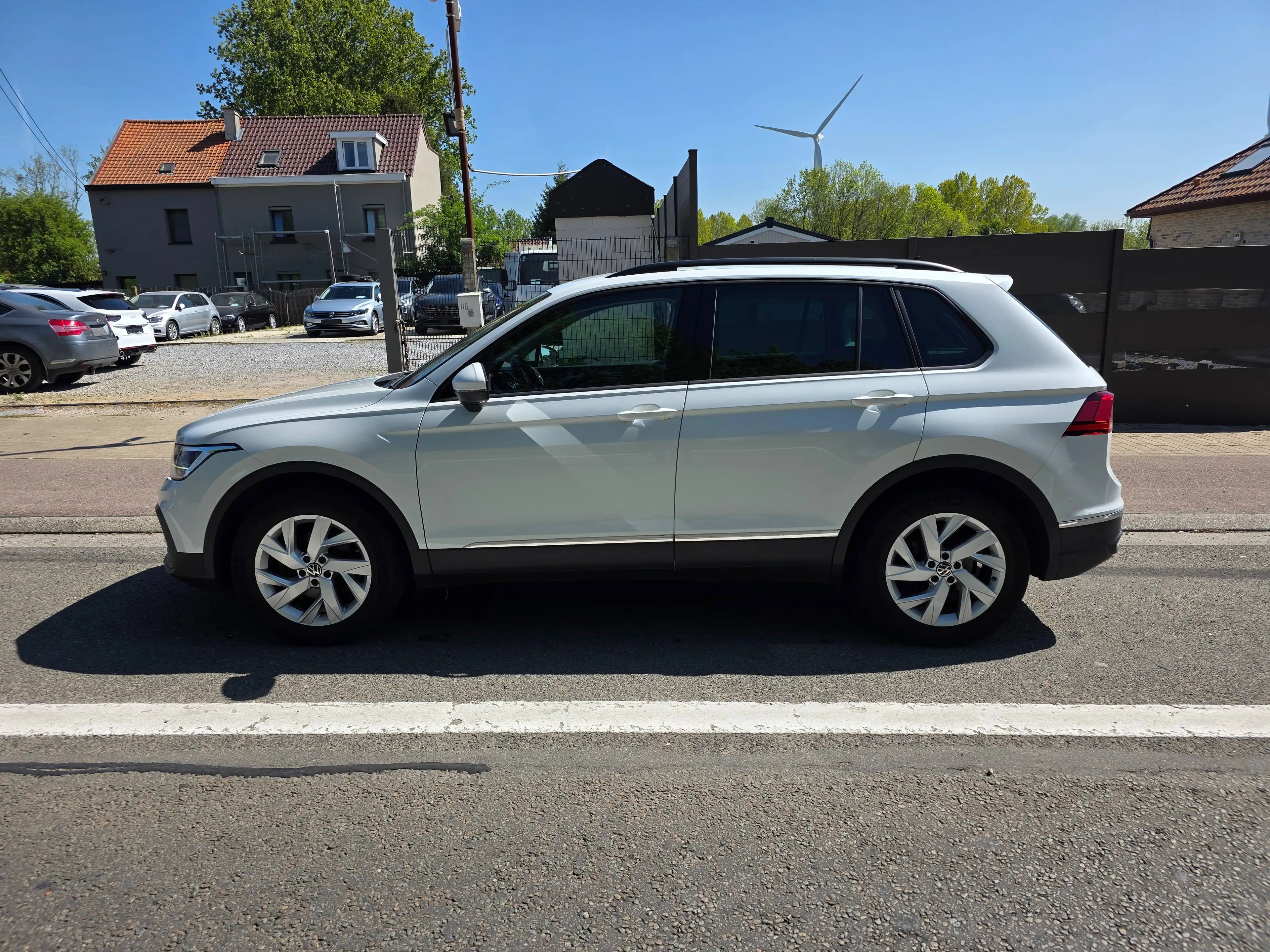 Volkswagen Tiguan 2.0 TDi SCR 4Motion Life Business DSG 1°EIG. !! IN PERFECTE STAAT !! 4X4!! AUTOMAAT !! — photo 4