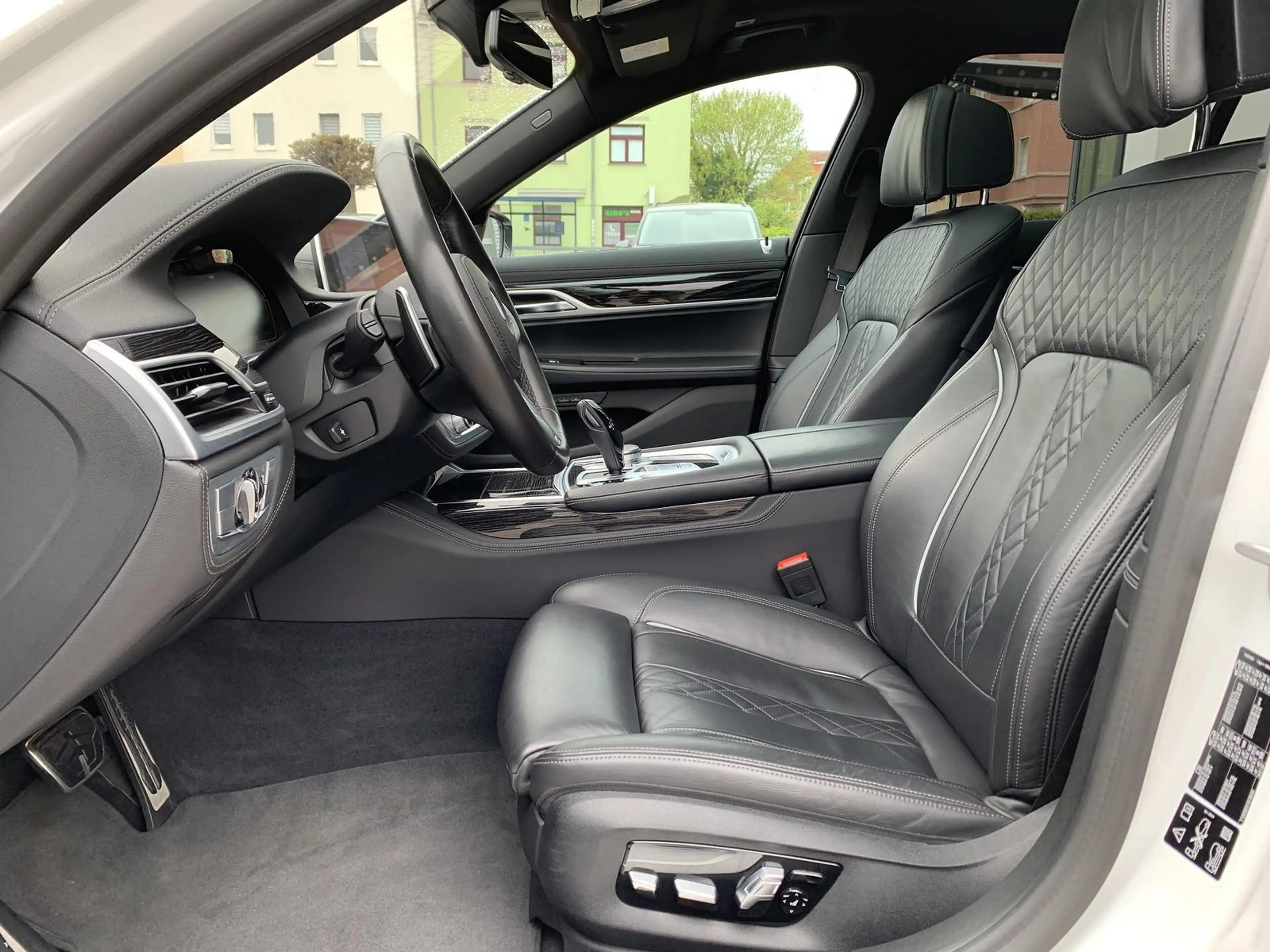 BMW 740 d xDrive M Sport Limousine Standhzg+TV+HK+GSD — photo 10