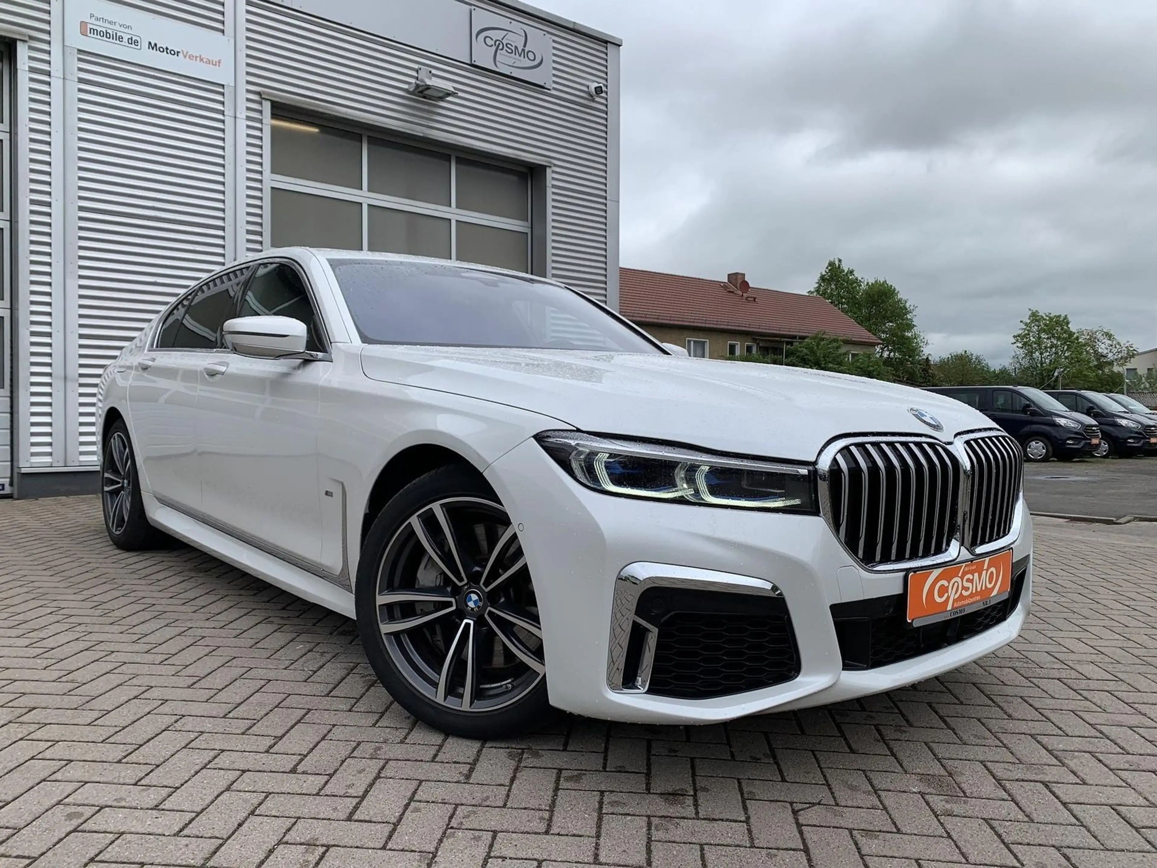 BMW 740 d xDrive M Sport Limousine Standhzg+TV+HK+GSD — photo 3