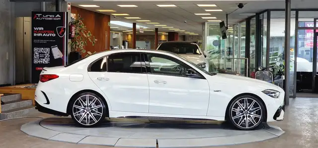 Mercedes-Benz C-Class view 5