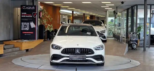 Mercedes-Benz C-Class view 2