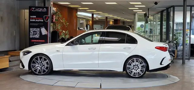 Mercedes-Benz C-Class view 4