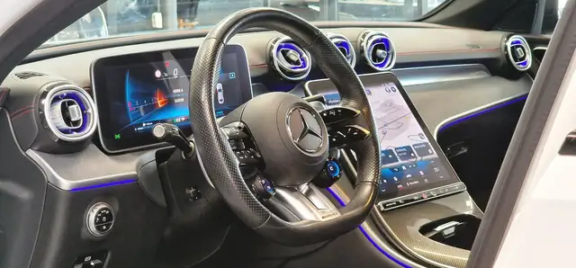 Mercedes-Benz C-Class view 11