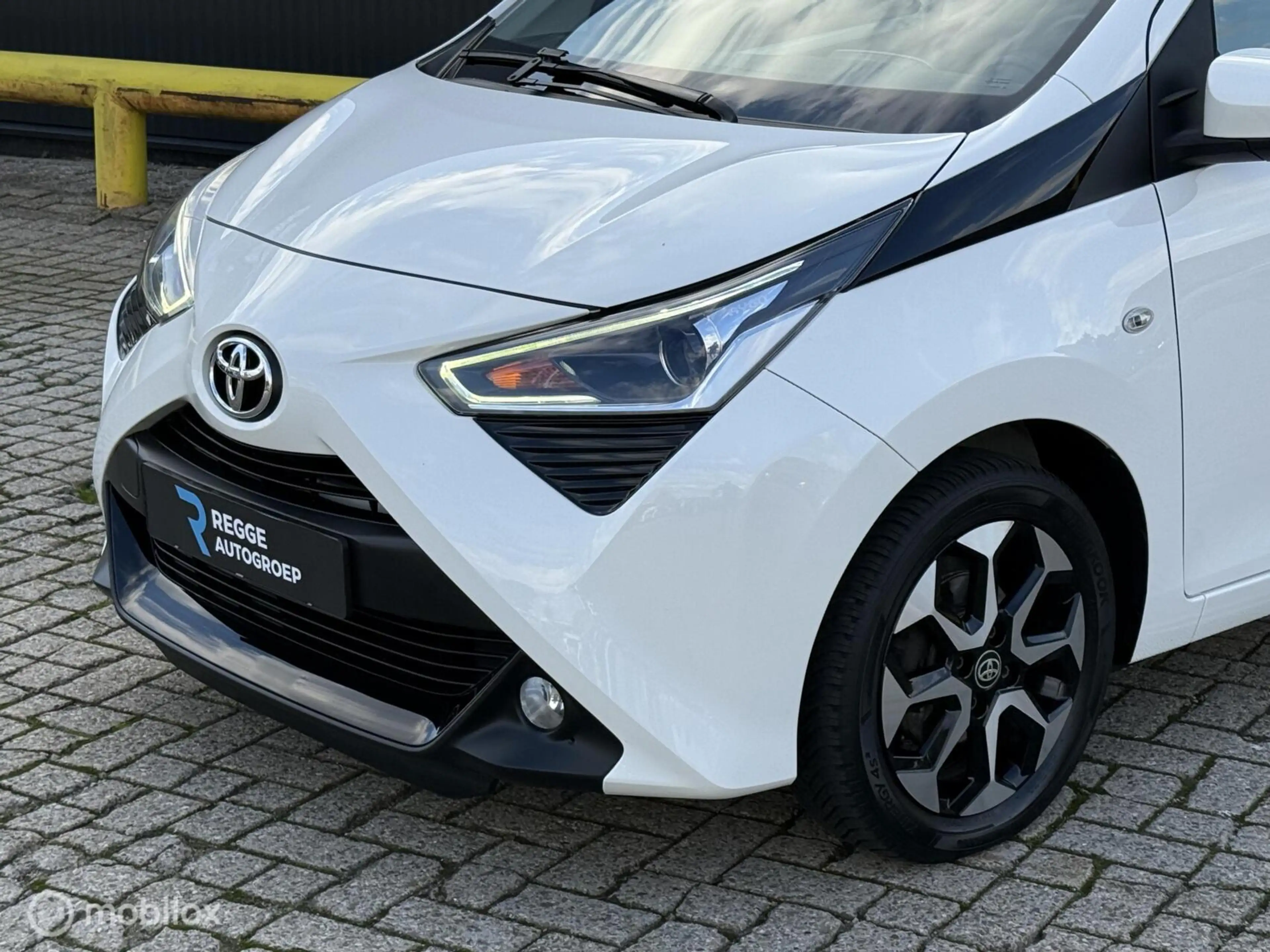 Toyota Aygo 1.0 VVT-i x-play CAMERA | CARPLAY | TOPSTAAT — photo 6