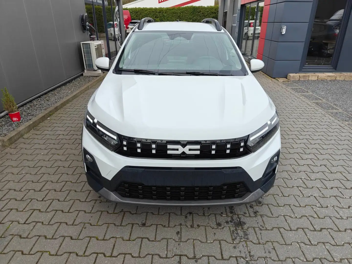 Dacia Sandero Stepway Expression Step 2026 TCe110 Winter Pake... Weiß - 2
