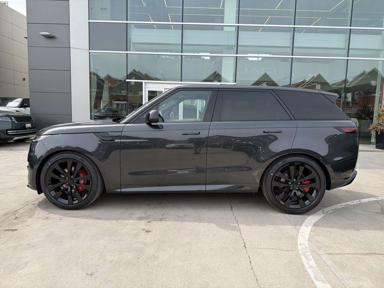 2026 Land Rover Range Rover Sport P400 Dynamic HSE alt 5