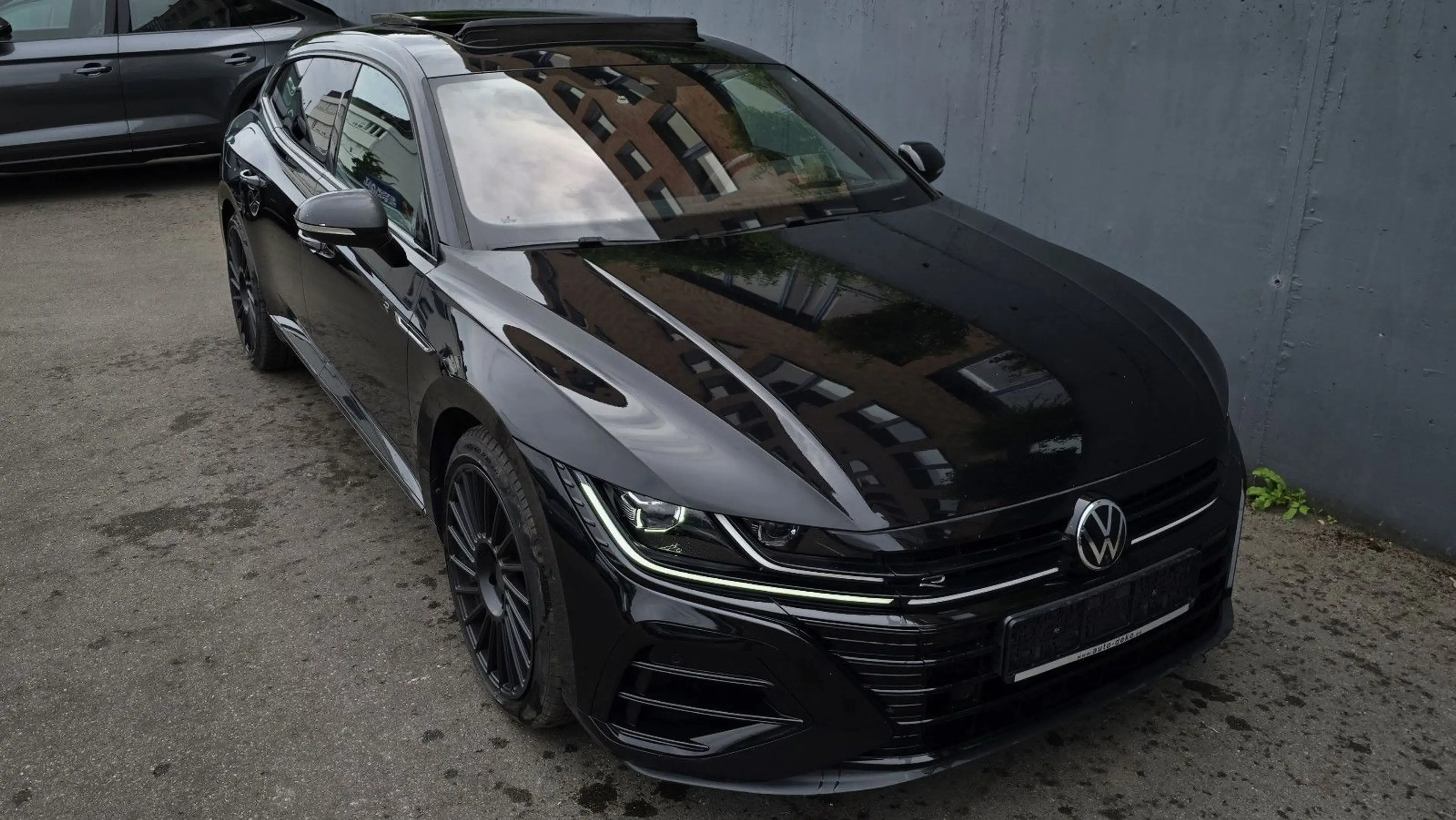 Volkswagen Arteon R 4M DSG Pano/Leder/ACC/DCC/360/AHK — photo 2
