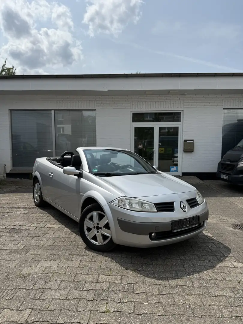 Renault Megane 2.0 Coupe-Cabriolet Exception - 1