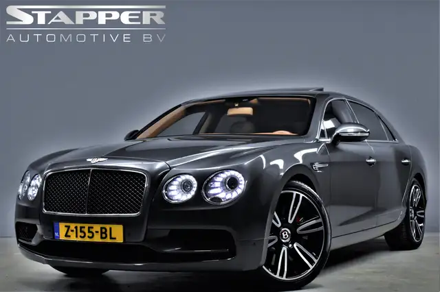 Bentley Flying Spur 4.0 V8 S 528pk Mulliner Dealer-OH Pano/Naim/Keyles