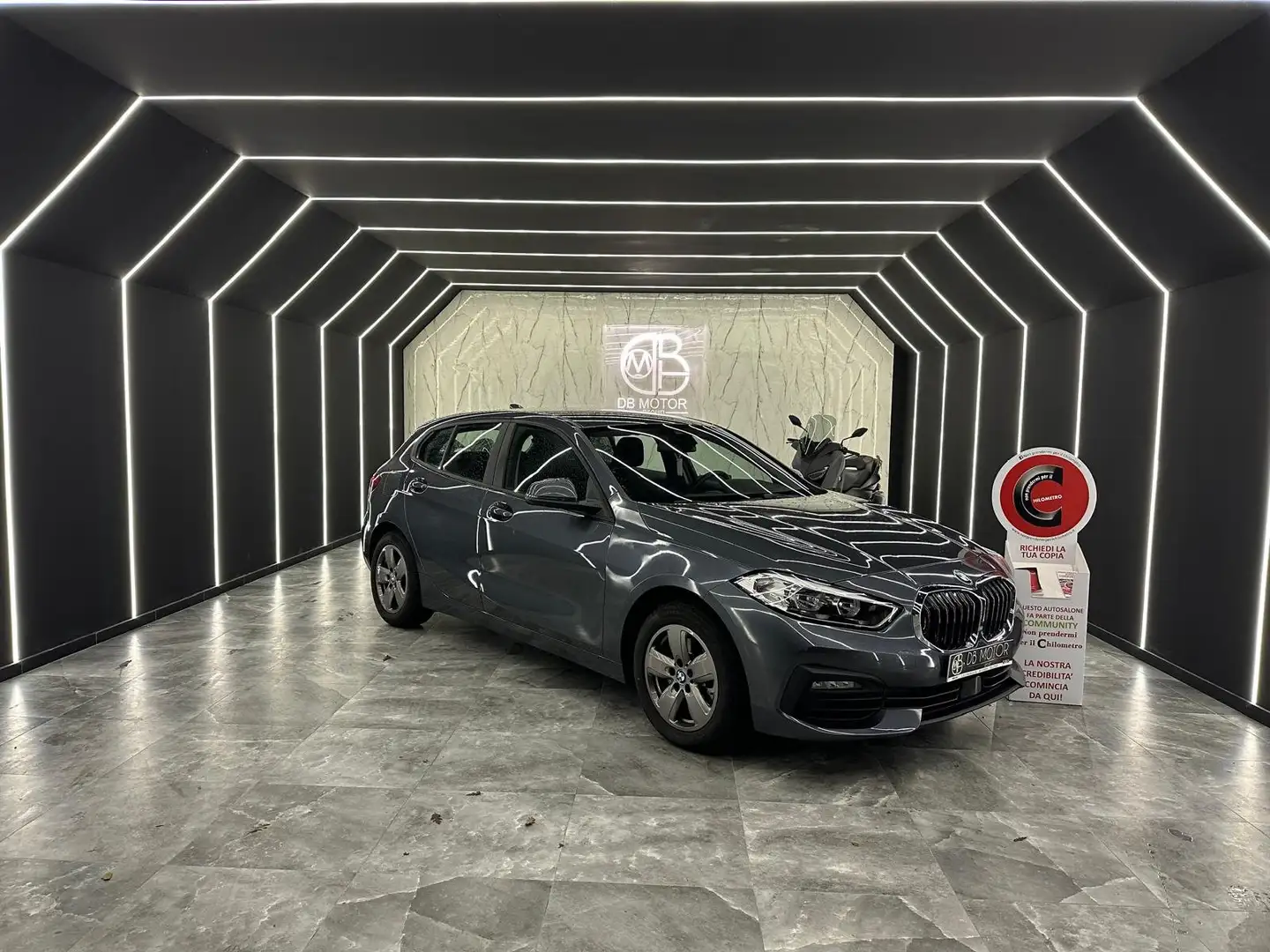 BMW 116 Serie 1 F40 116d Grigio - 2