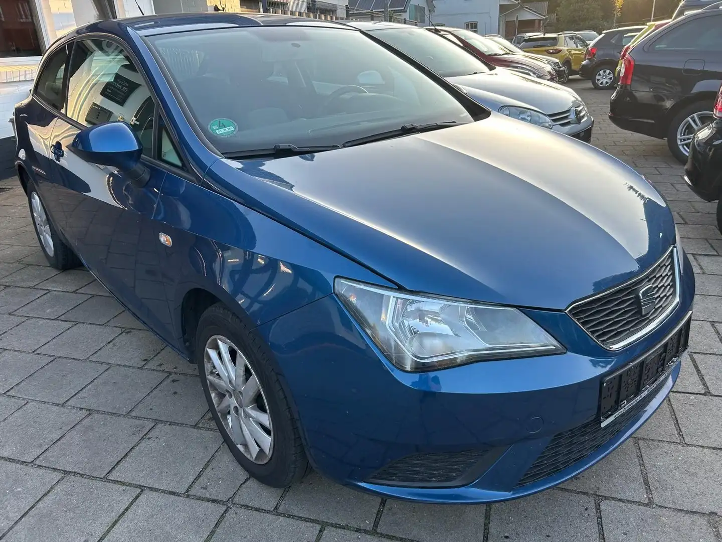 SEAT Ibiza SC Style Viva Blauw - 2
