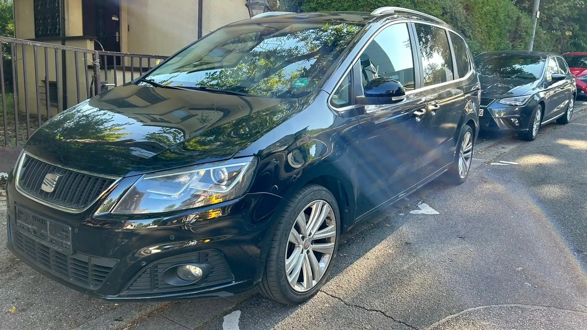 SEAT Alhambra 2.0 TDI/ 7 SITZER/MOTORSCHADEN!!!!!!!!!! Schwarz - 1