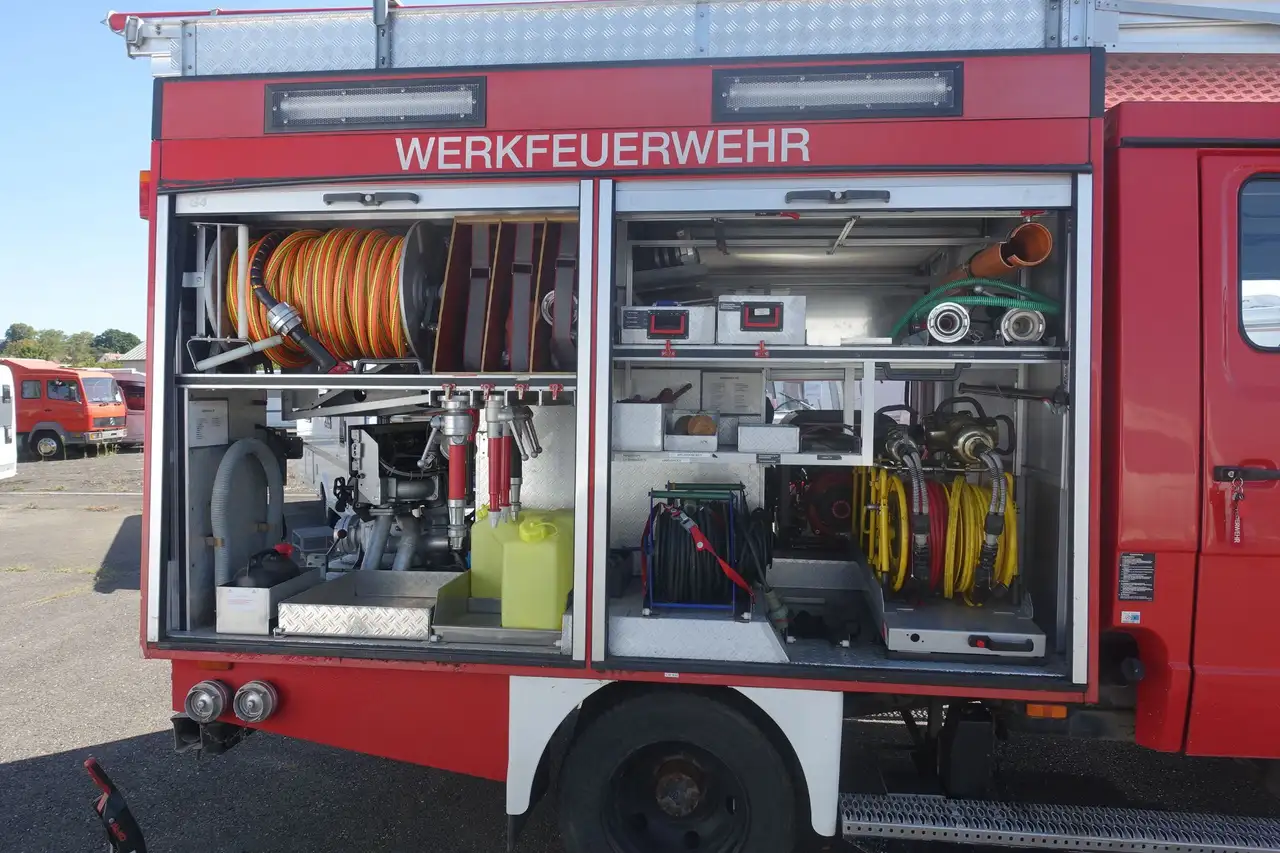 Mercedes-Benz 814 F Feuerwehr , LF8,Aufbau Ziegler, foto 4